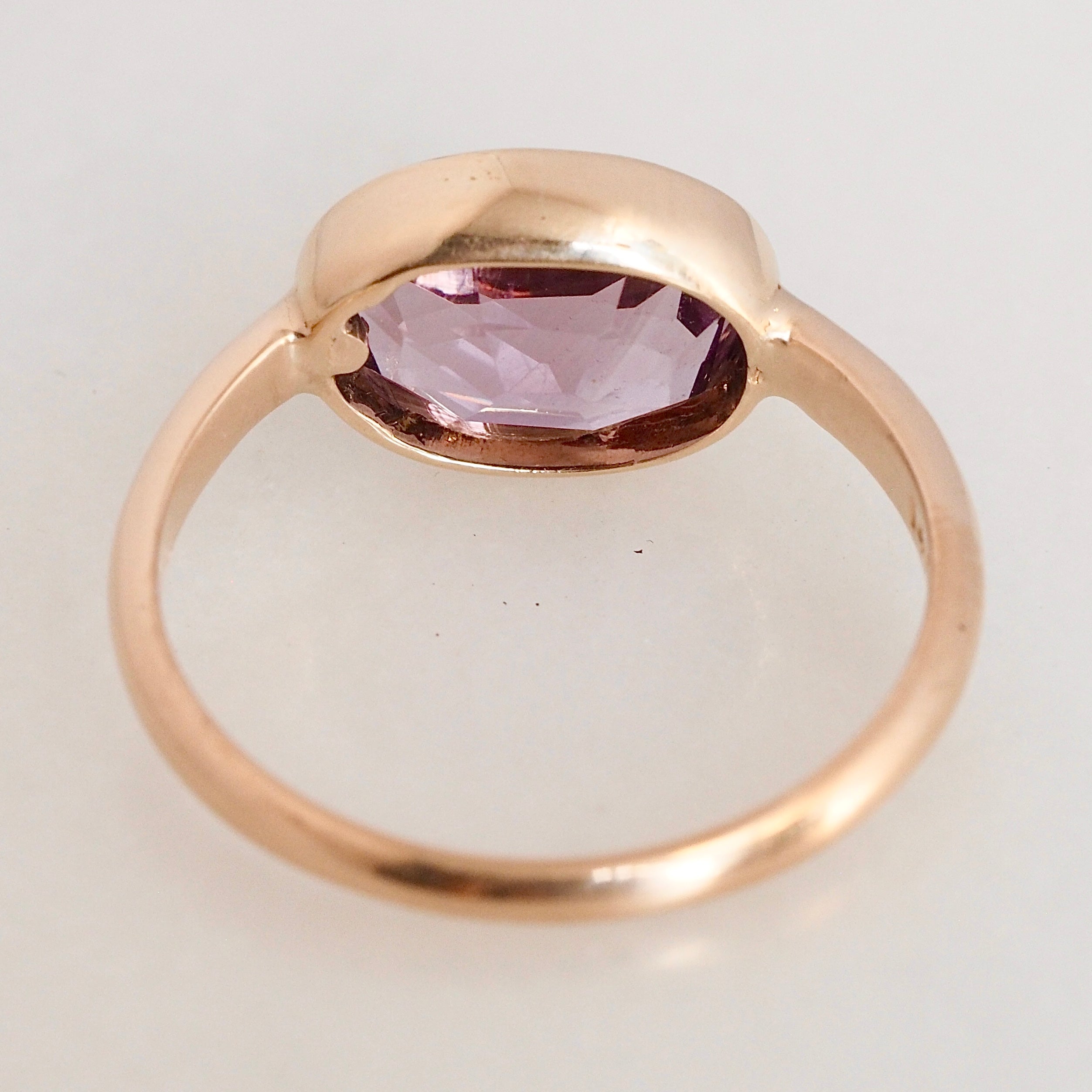 Vintage 14k Gold Amethyst East West Ring
