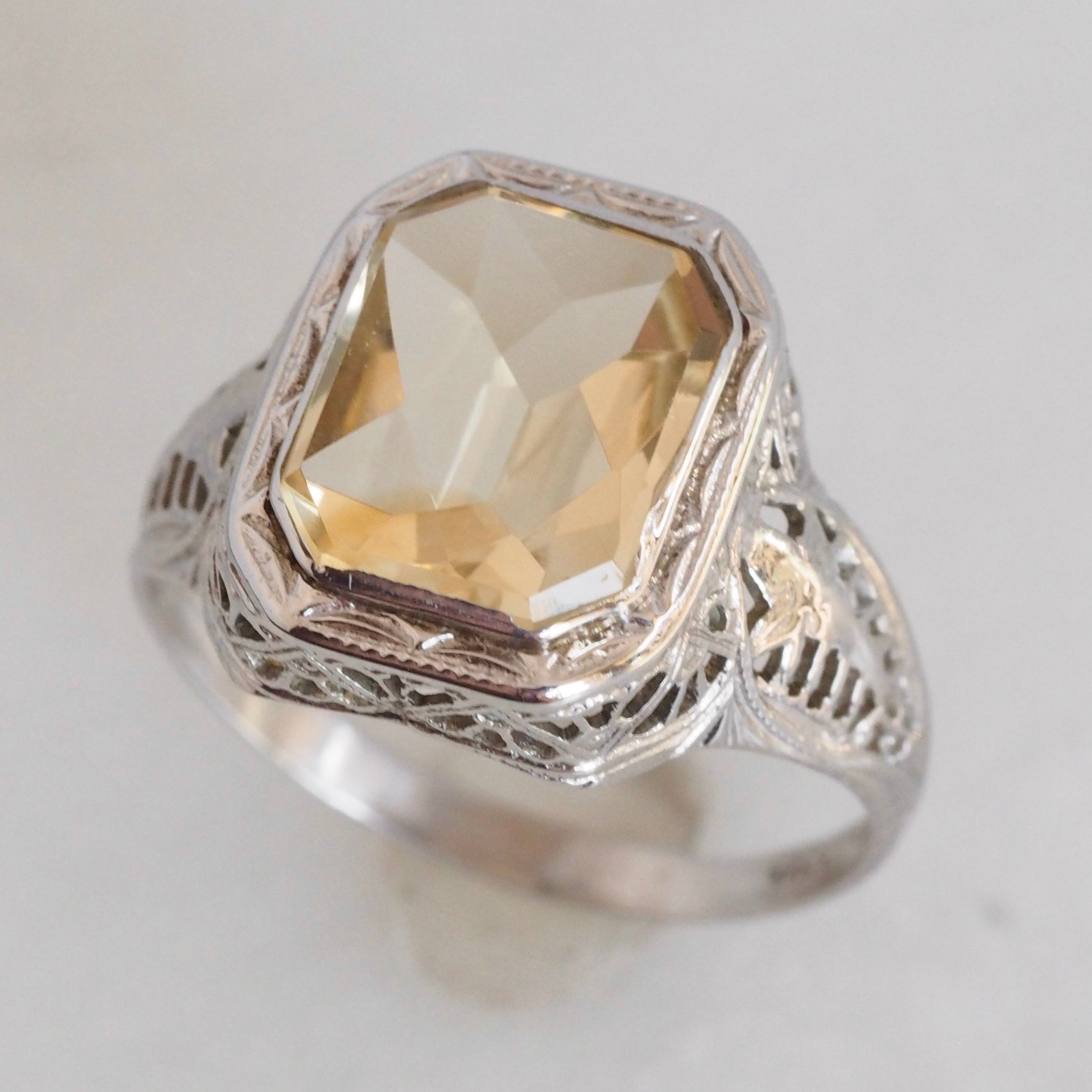 Antique Art Deco 14k White Gold Filigree Buff Cut Citrine Ring
