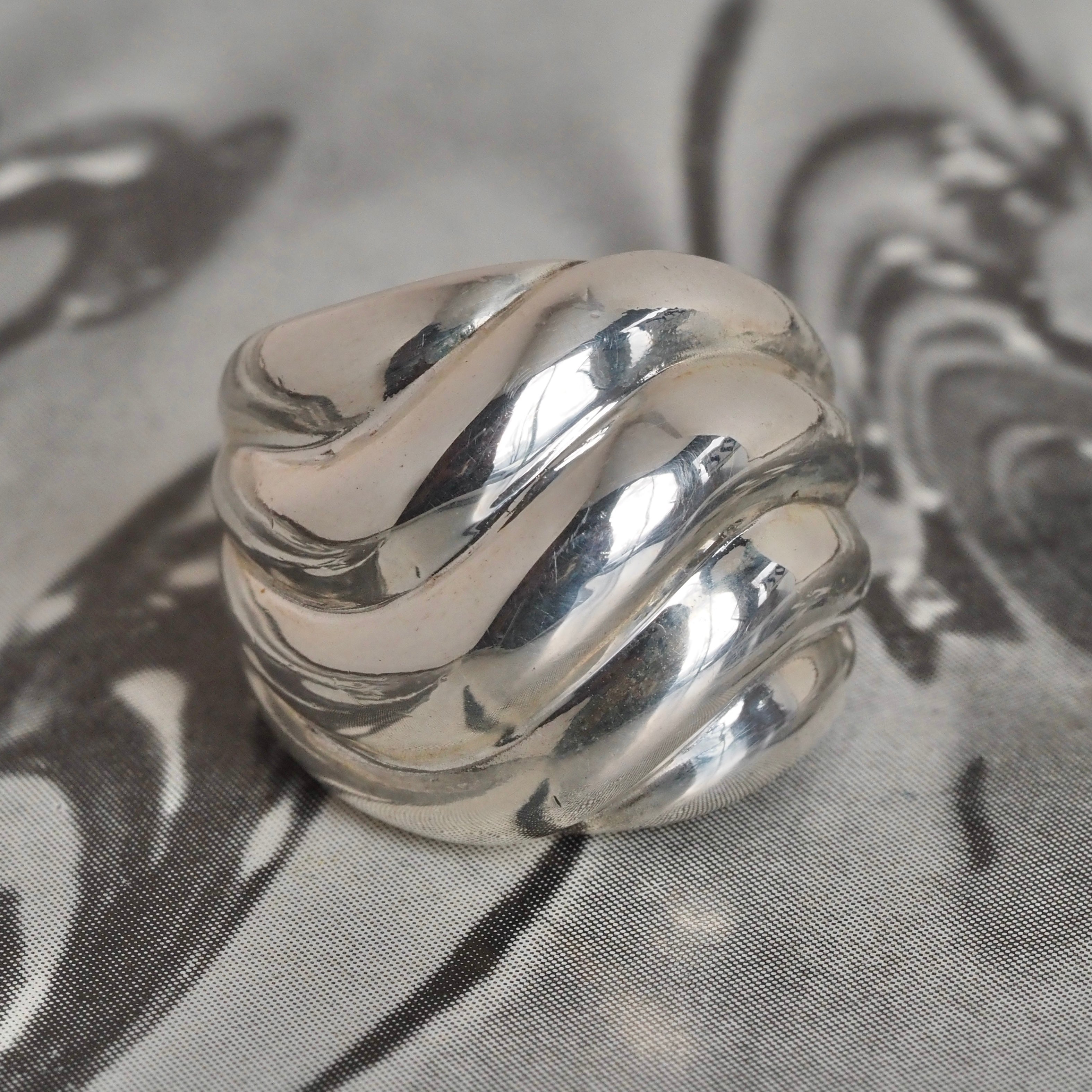 Vintage Sterling Silver Swirly Dome Ring