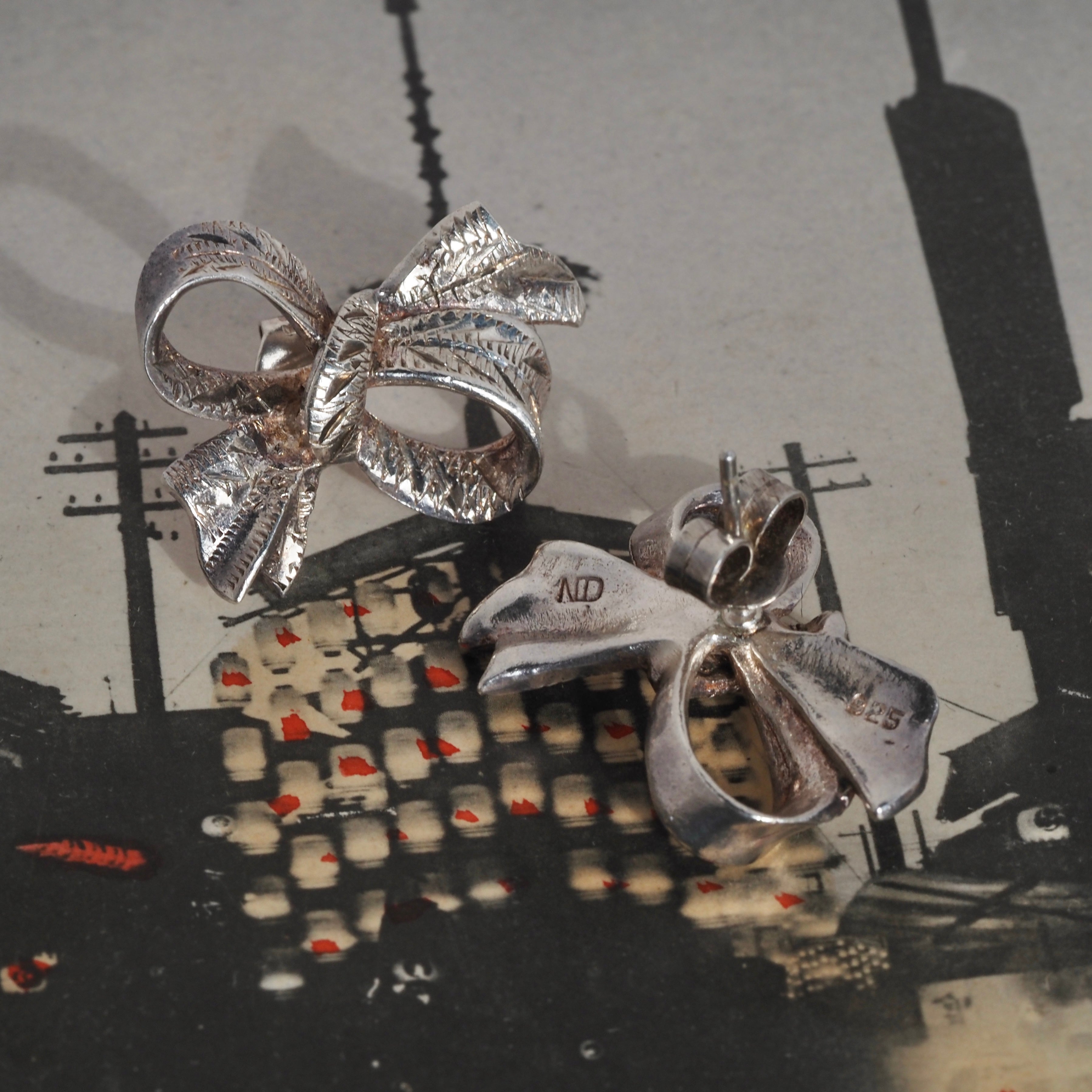 Vintage Sterling Silver Engraved Bow Earrings