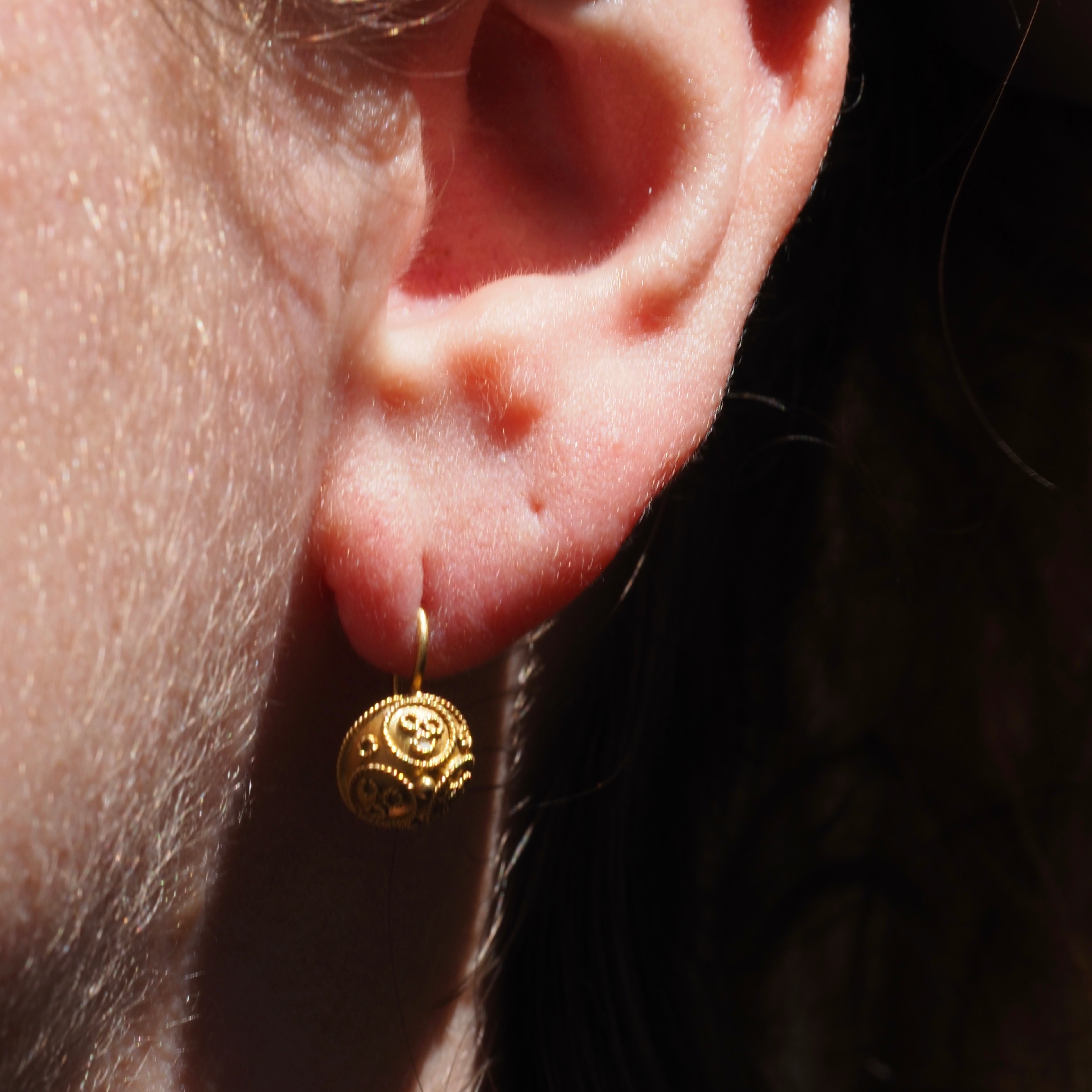 Vintage Ancient Greek Style Filigree 18k Gold Earrings