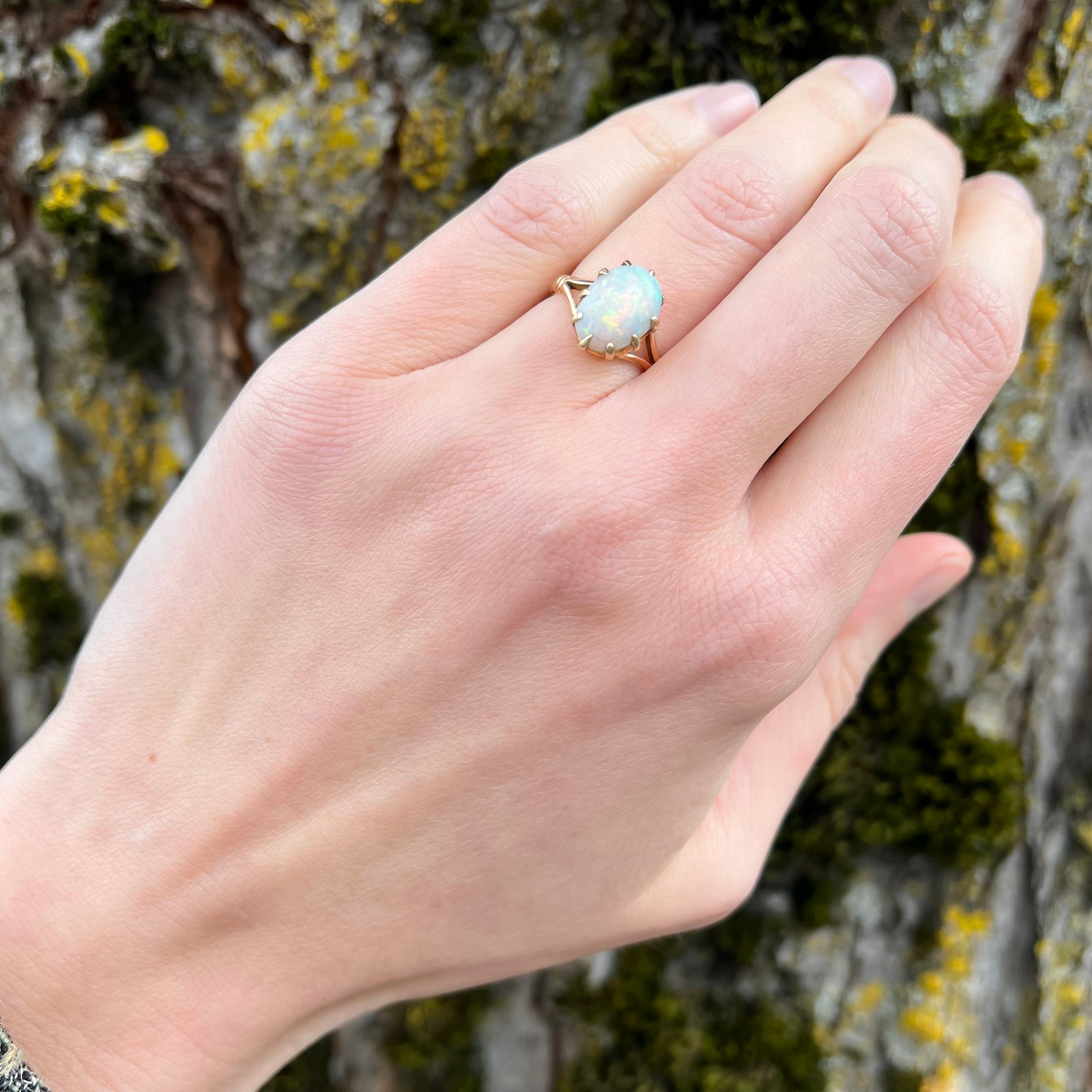 Antique Victorian English 9k Gold Opal Ring