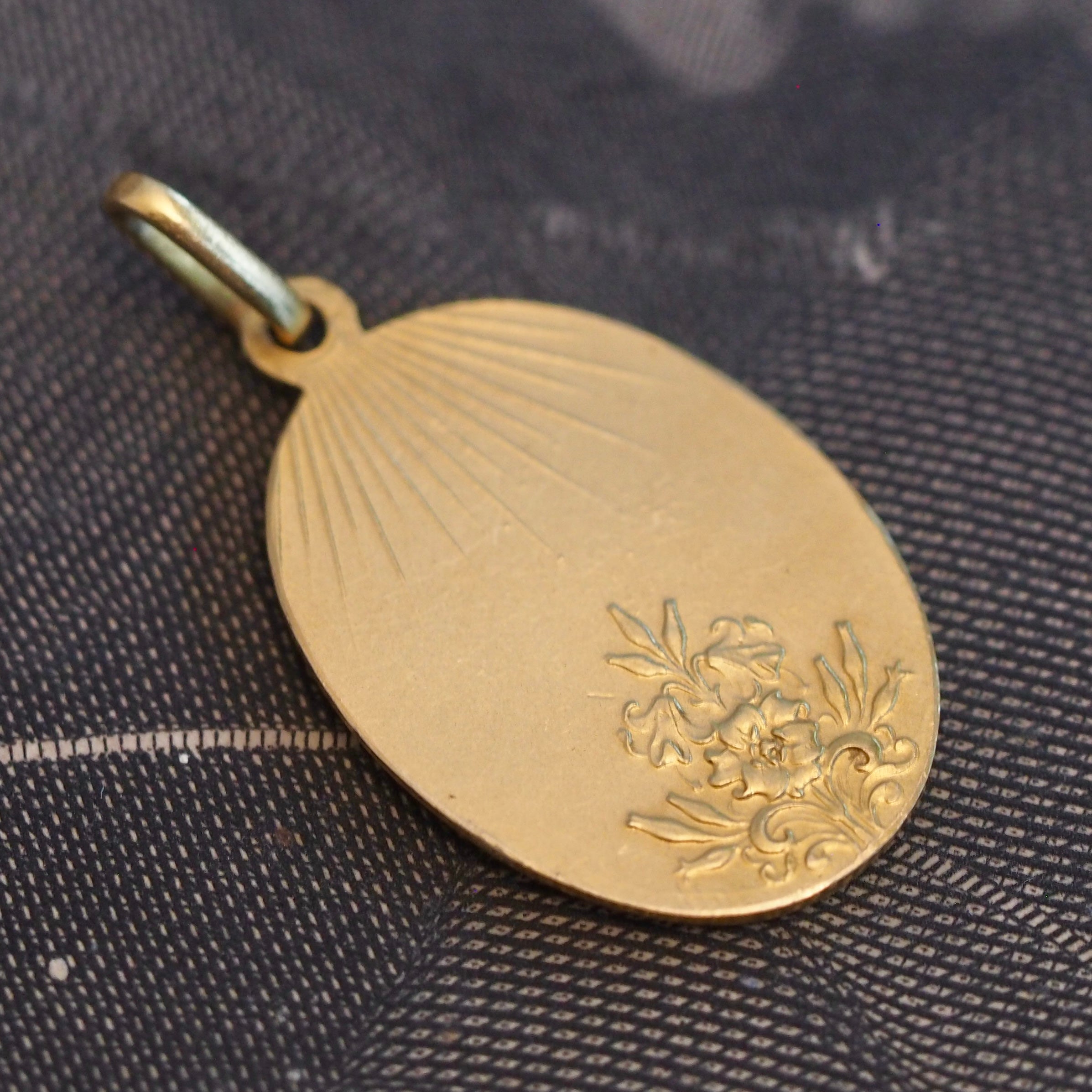 Vintage Portuguese 19k Gold Mary & Flowers Pendant