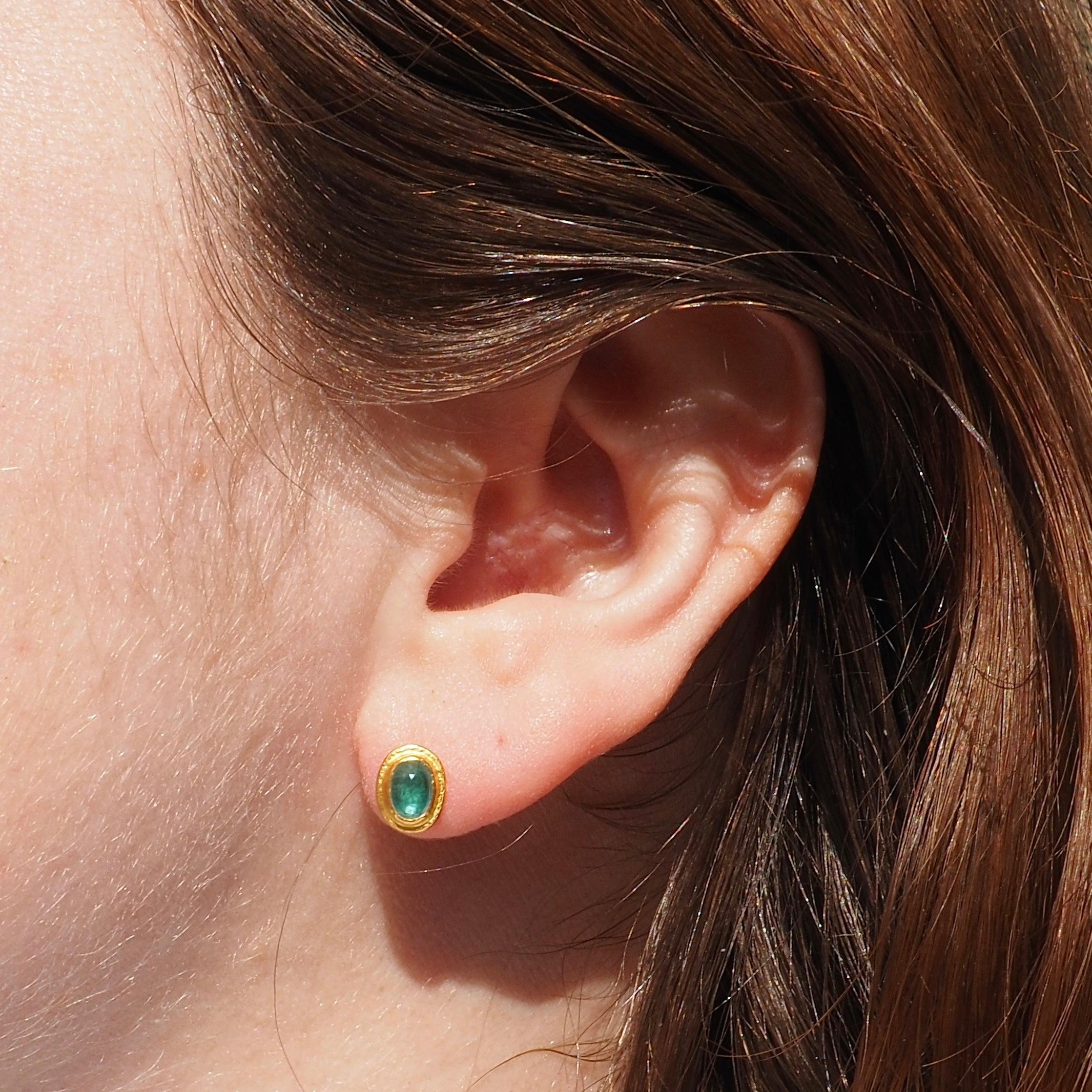 Vintage 23k Gold Rose Cut Emerald Bezel Set Studs
