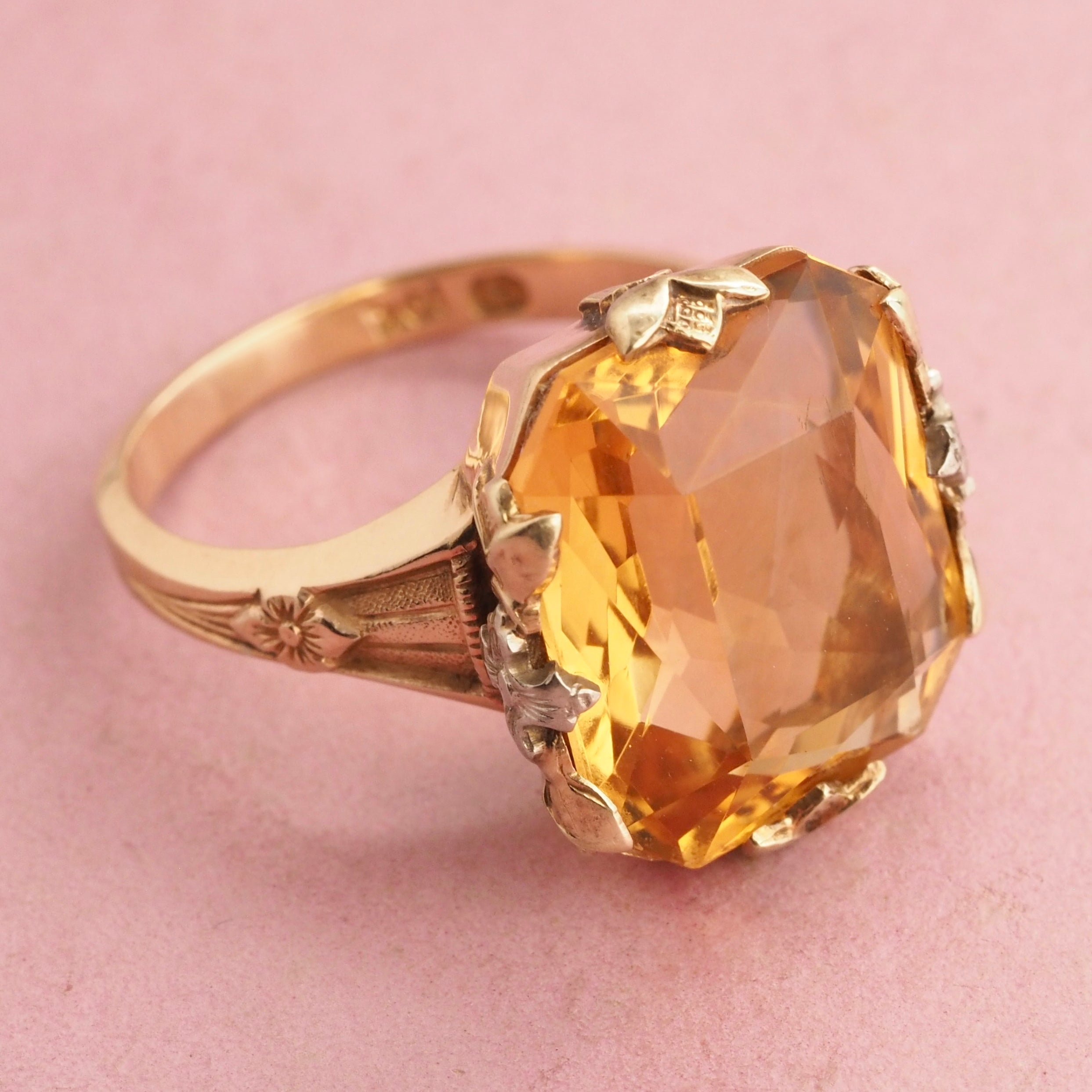 Late Art Deco 10k Gold Citrine Ring
