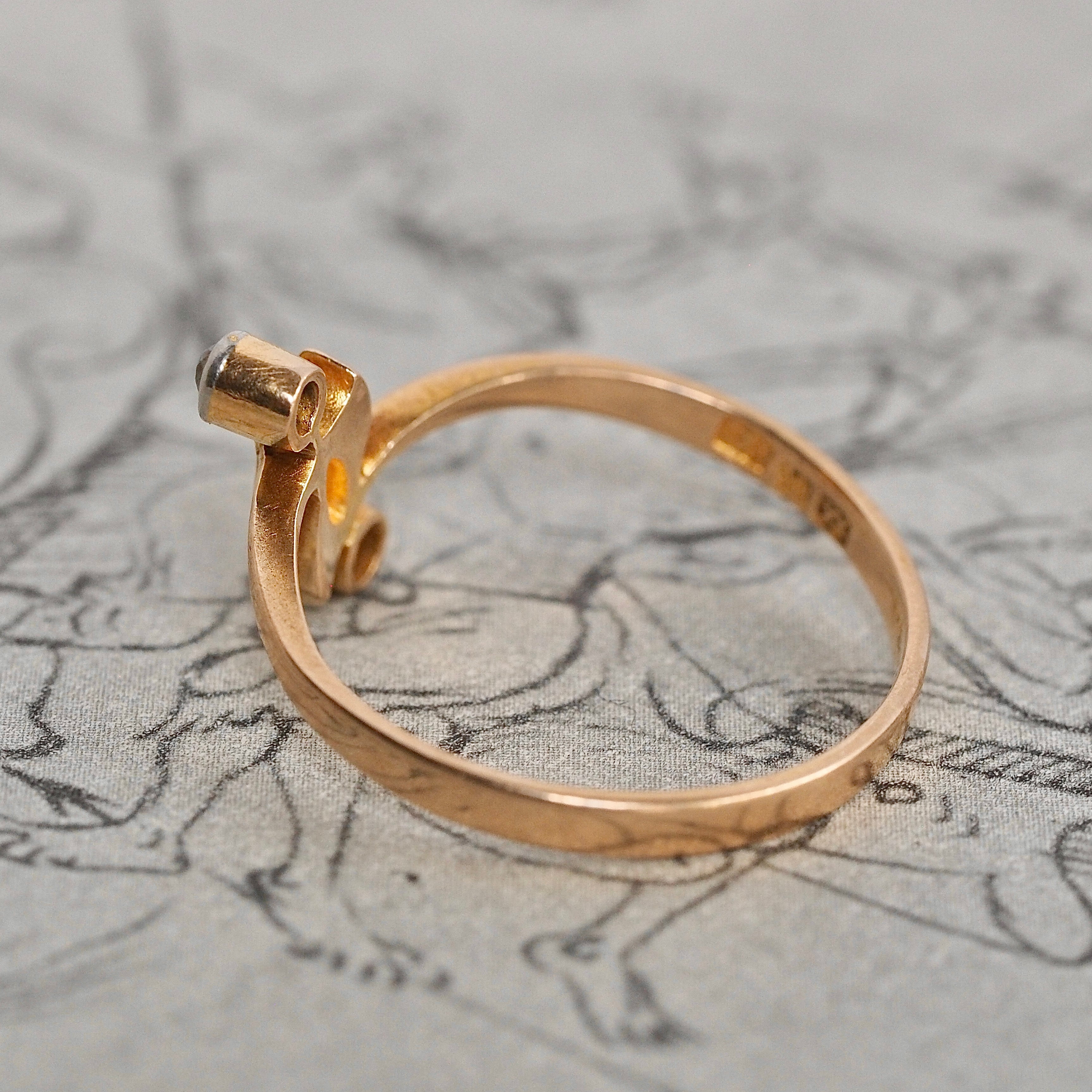 Antique German Art Deco 14k Gold Old Mine Cut Diamond Moi et Toi Ring