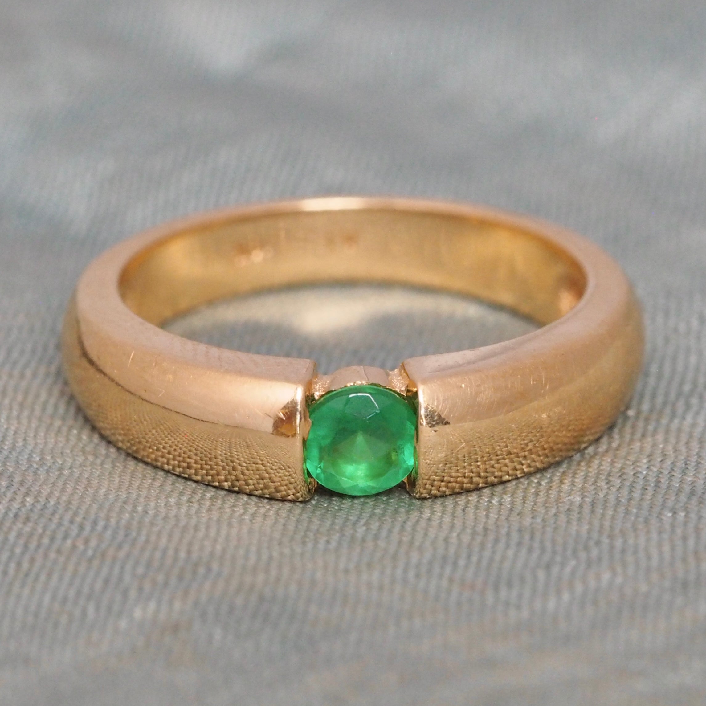 Modernist 18k Gold Emerald Ring