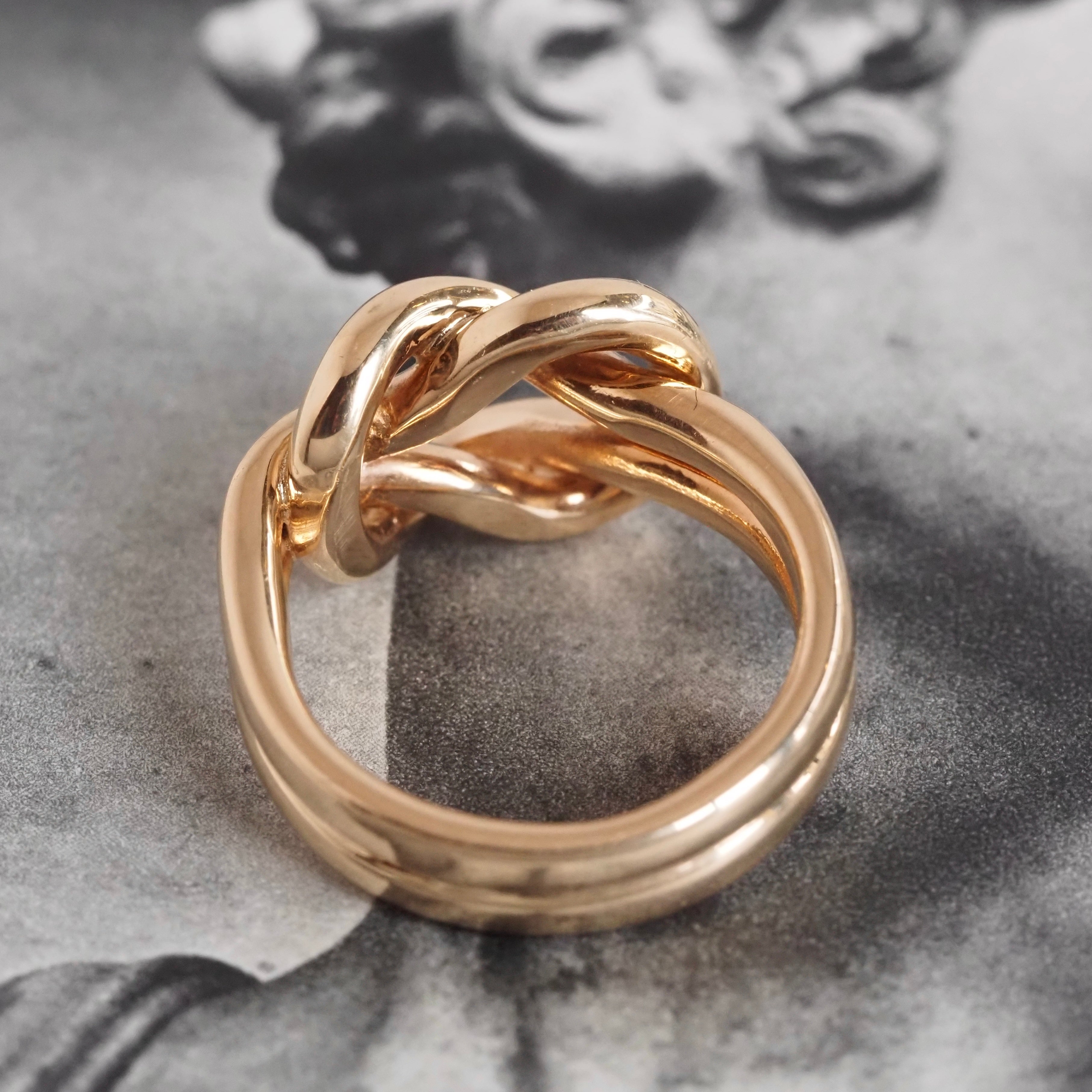 Vintage Hercules Knot 14k Gold Ring