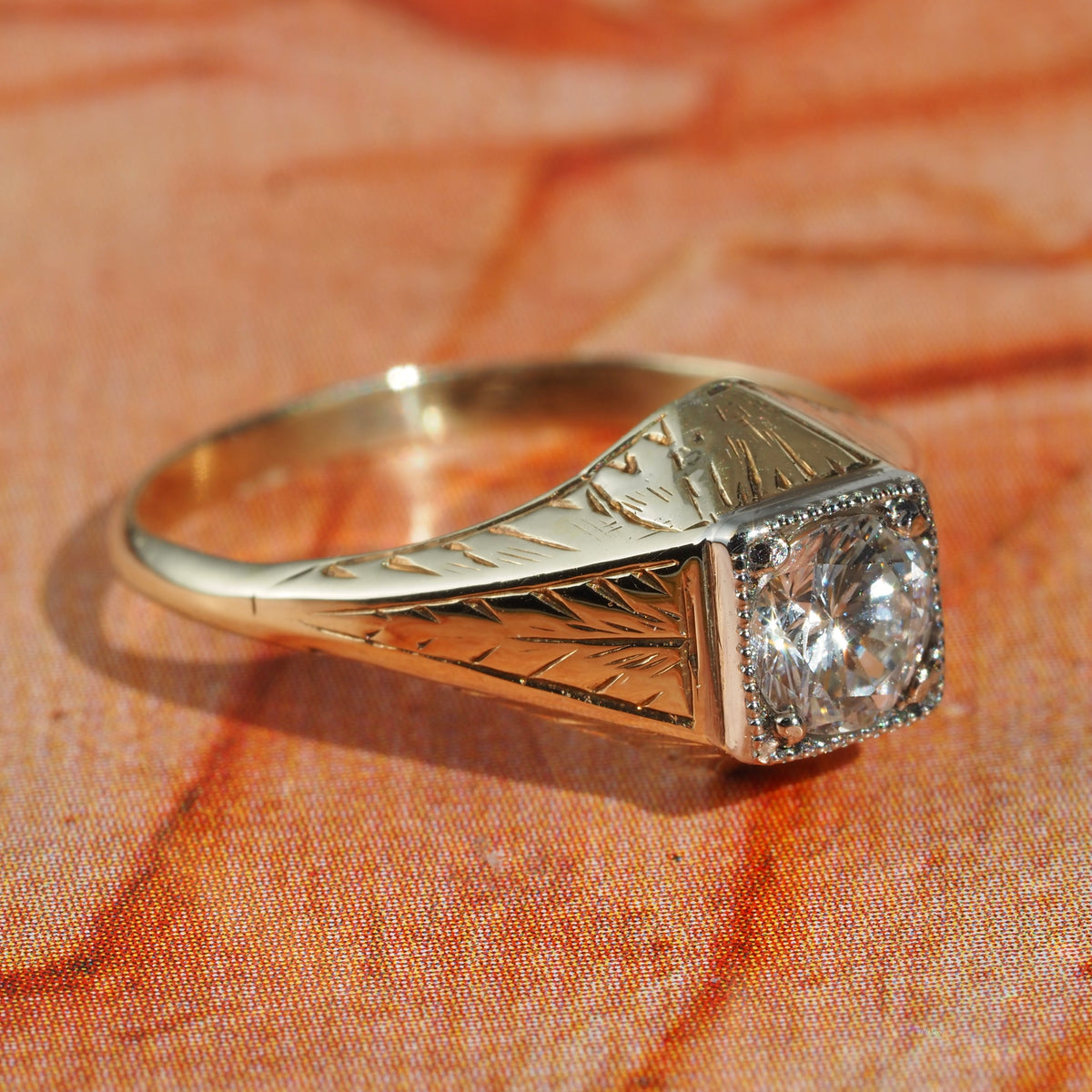 Antique Art Deco Diamond 14k Gold Solitaire Engagement Ring