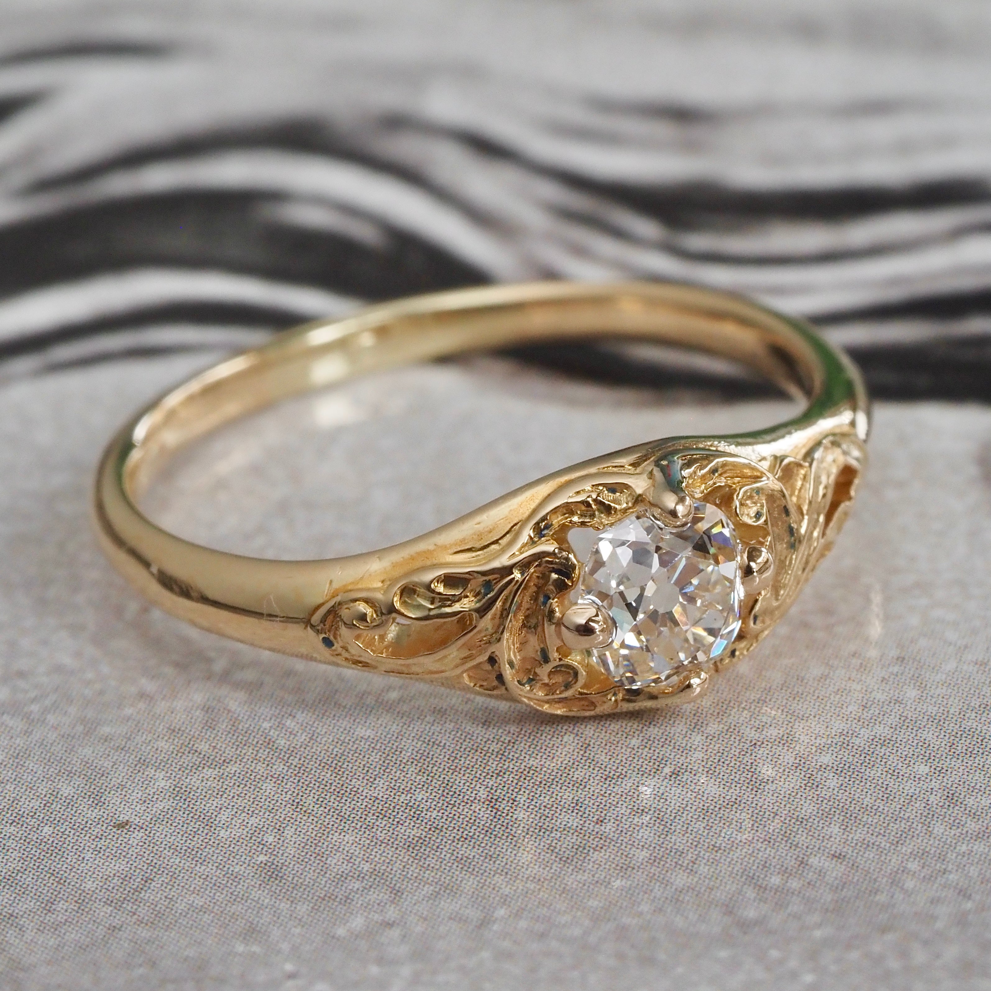 Vintage Victorian Style Old Mine Cut Diamond 18k Gold Engagement Ring