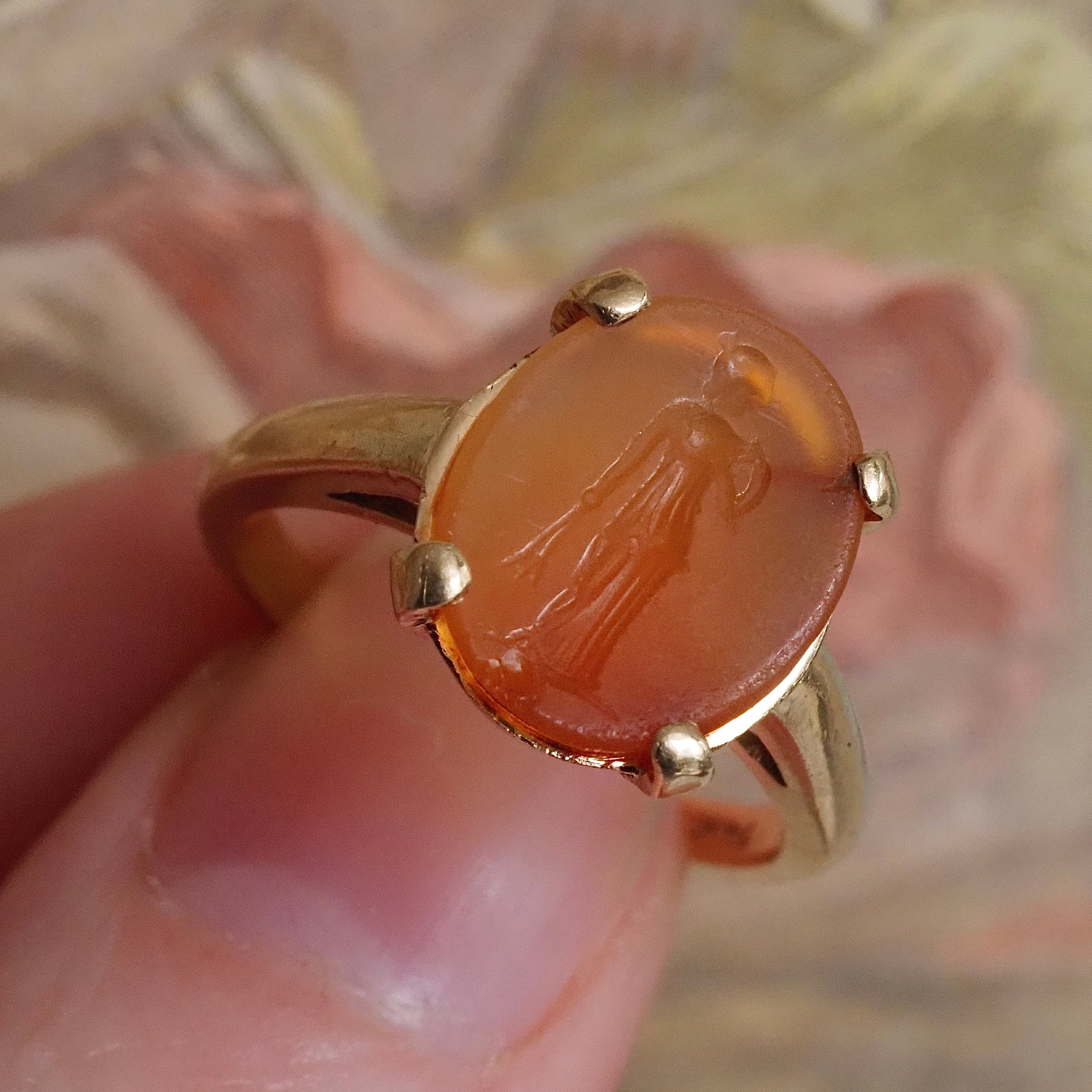 Vintage Carnelian Fortuna Intaglio 14k Gold Ring