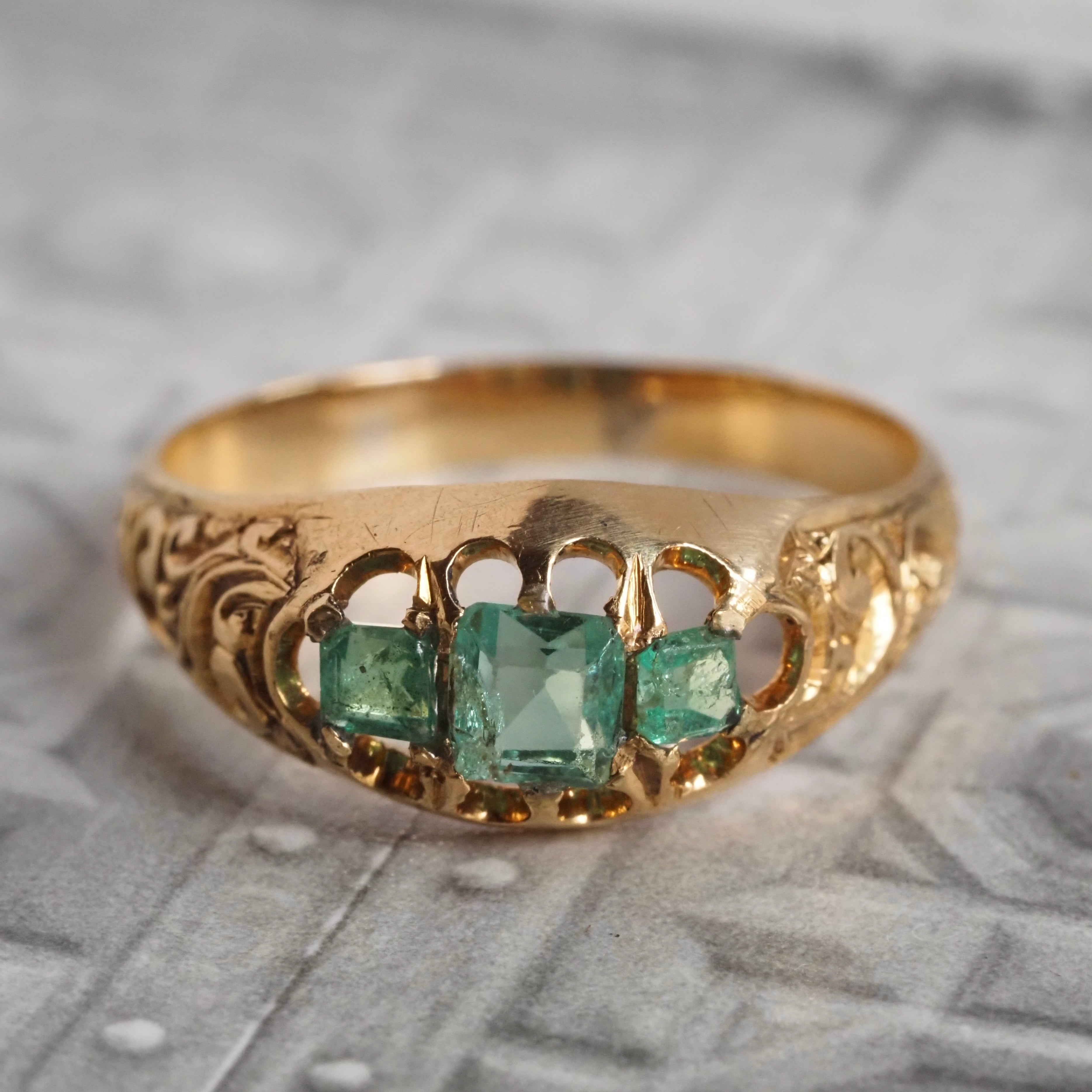 Antique Victorian Emerald 18k Gold Trilogy Ring
