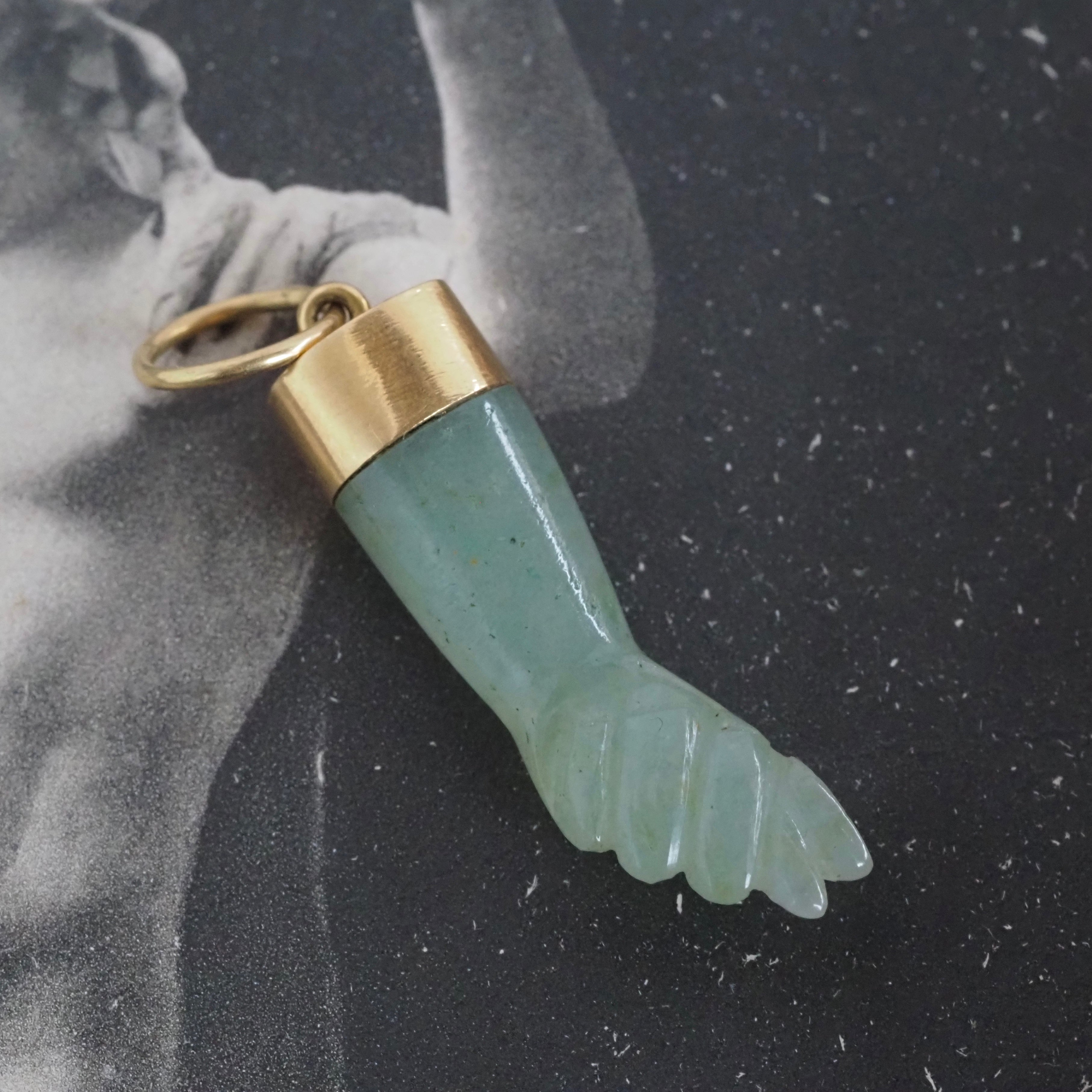 Vintage 18k Gold Jade Mano Figa Pendant