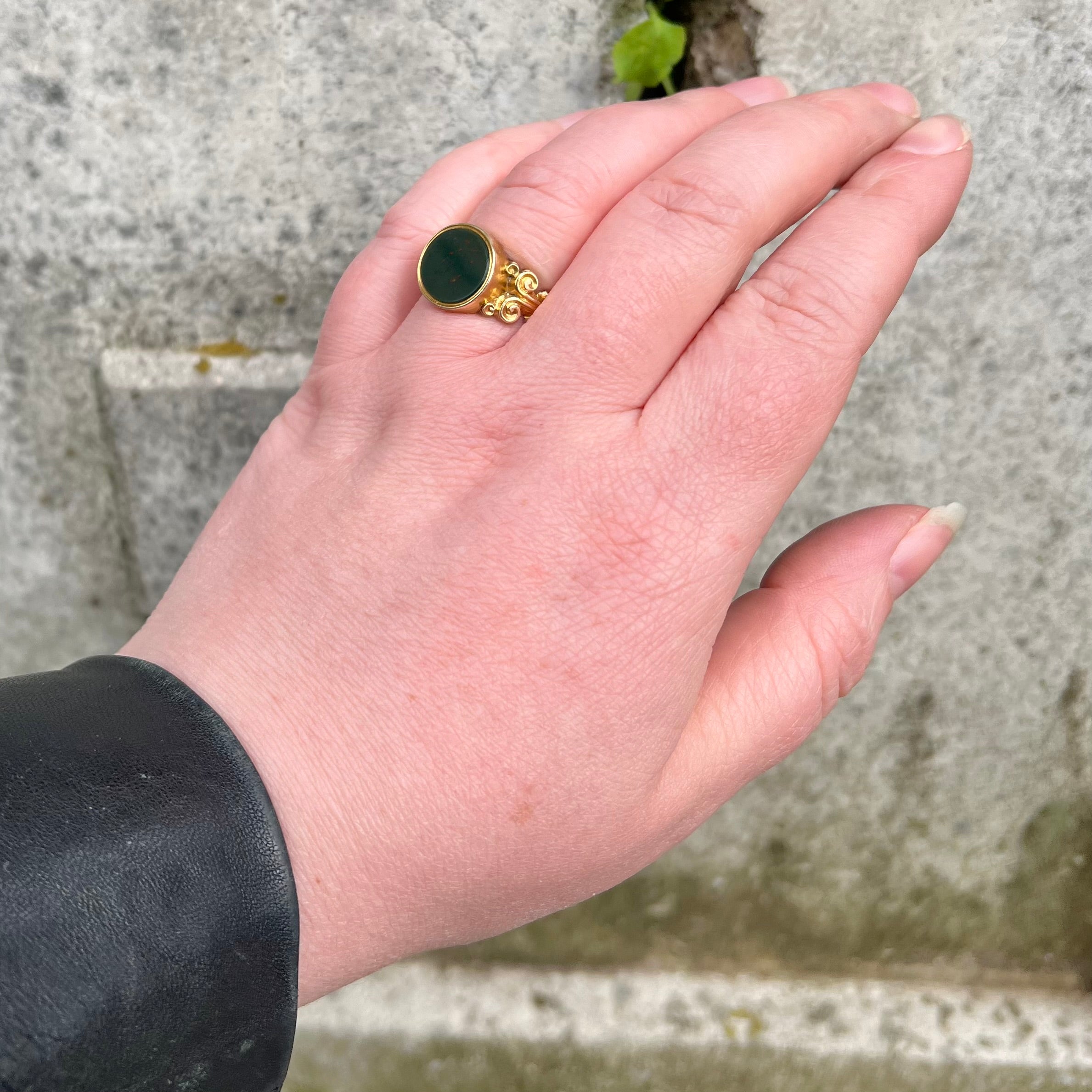 Antique Victorian 14k Gold Bloodstone Signet Ring