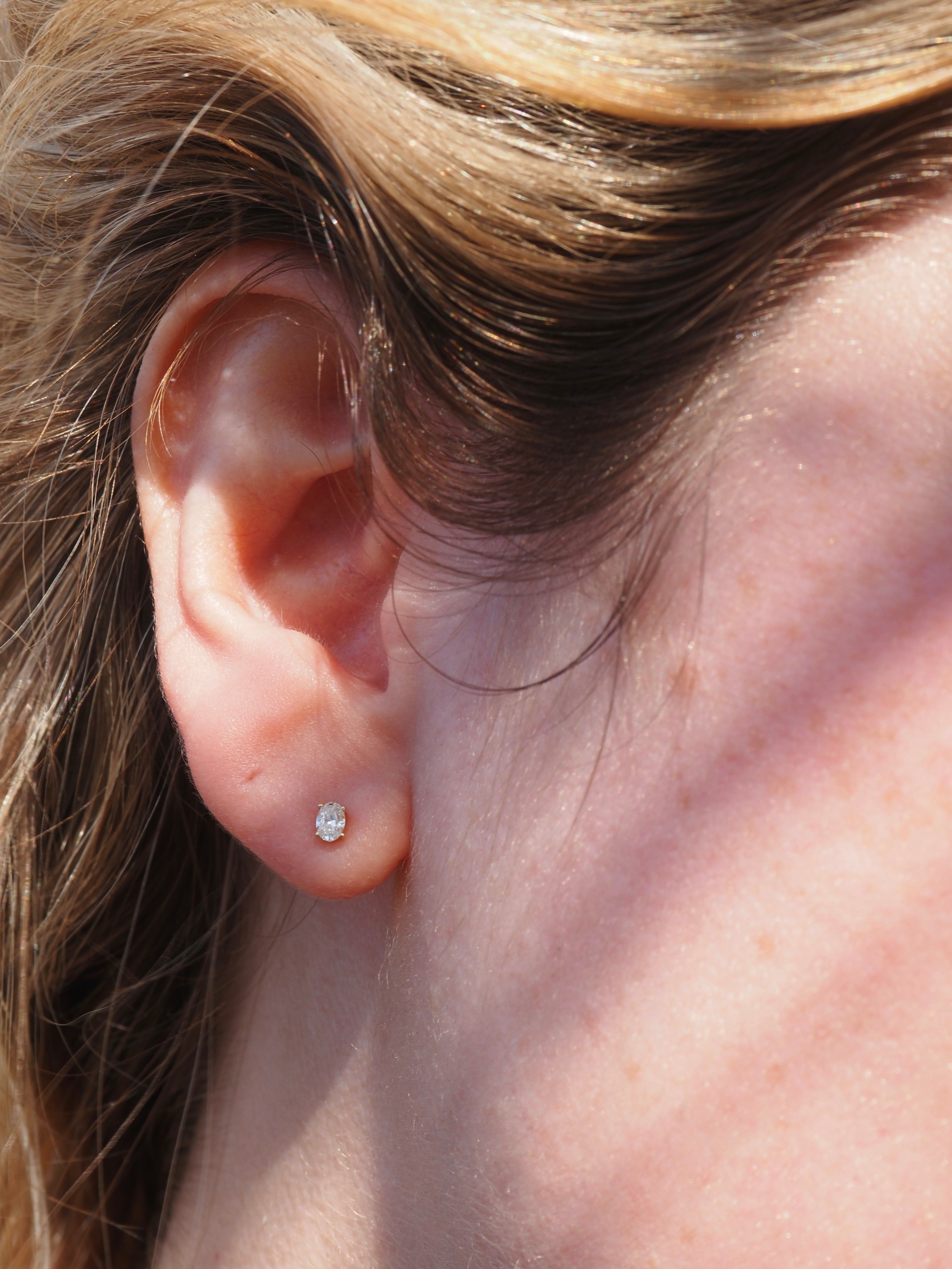 Vintage 14k Gold Oval Diamond Stud Earrings