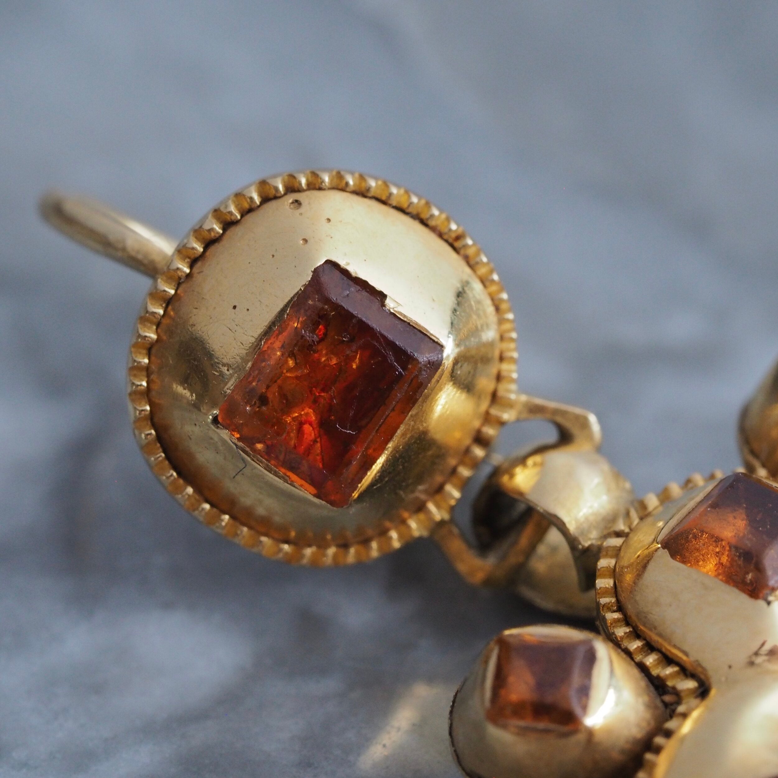 18th Century Catalan Iberian Pendeloque Earrings in 18k Gold with Hessonite Garnets