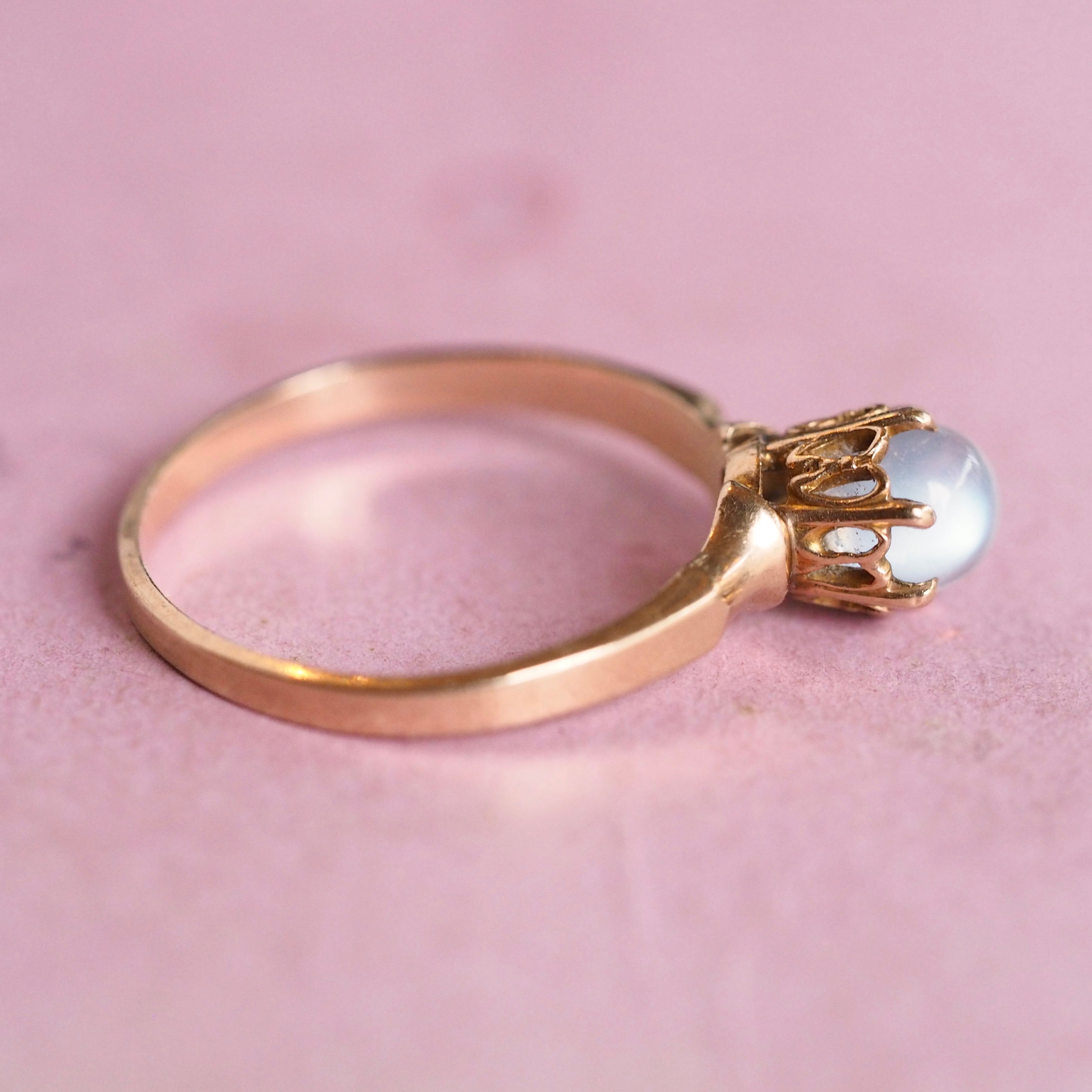 Antique Victorian 10k Gold Moonstone Sphere Ring