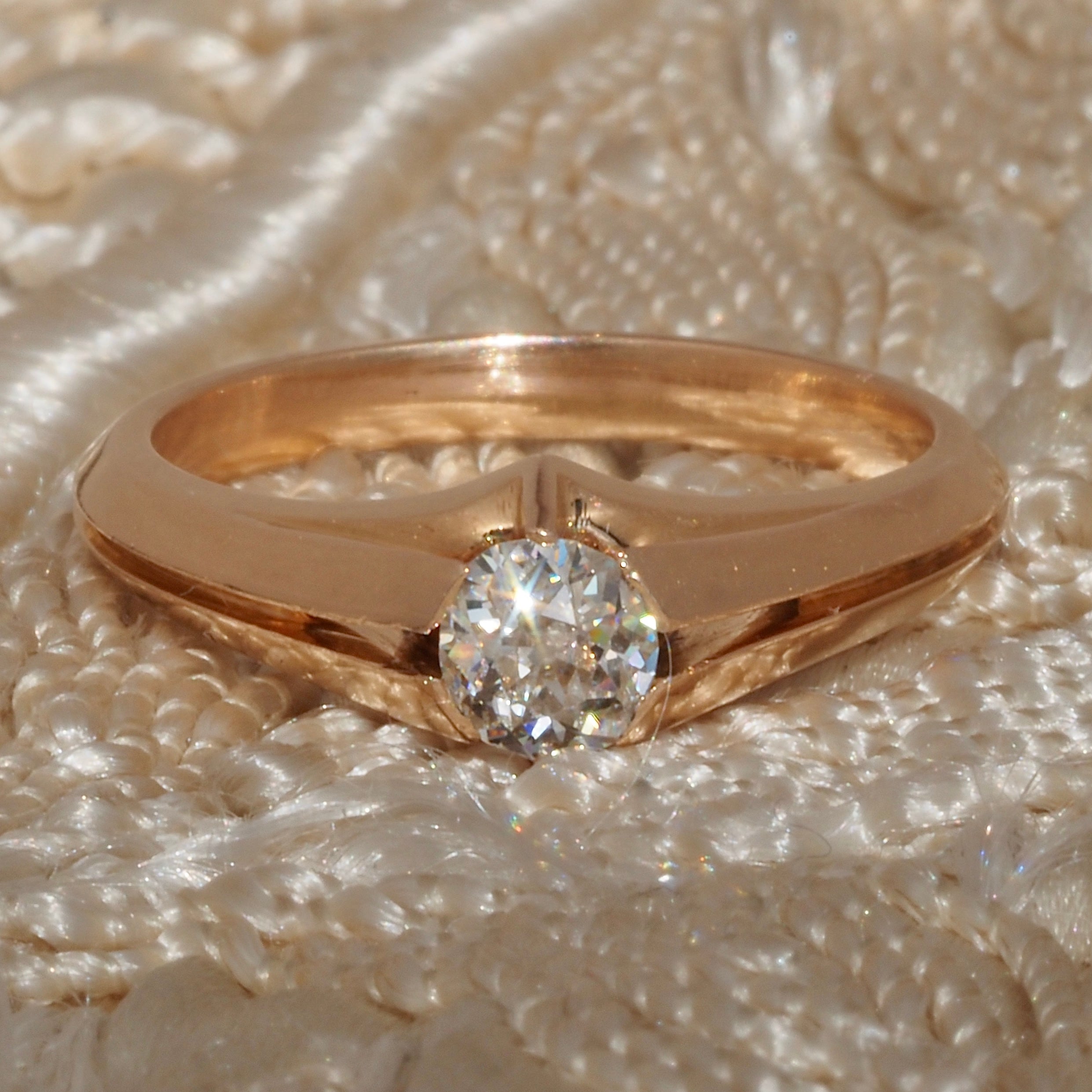 Antique Art Nouveau Old Mine Cut Diamond 18k Gold Engagement Ring