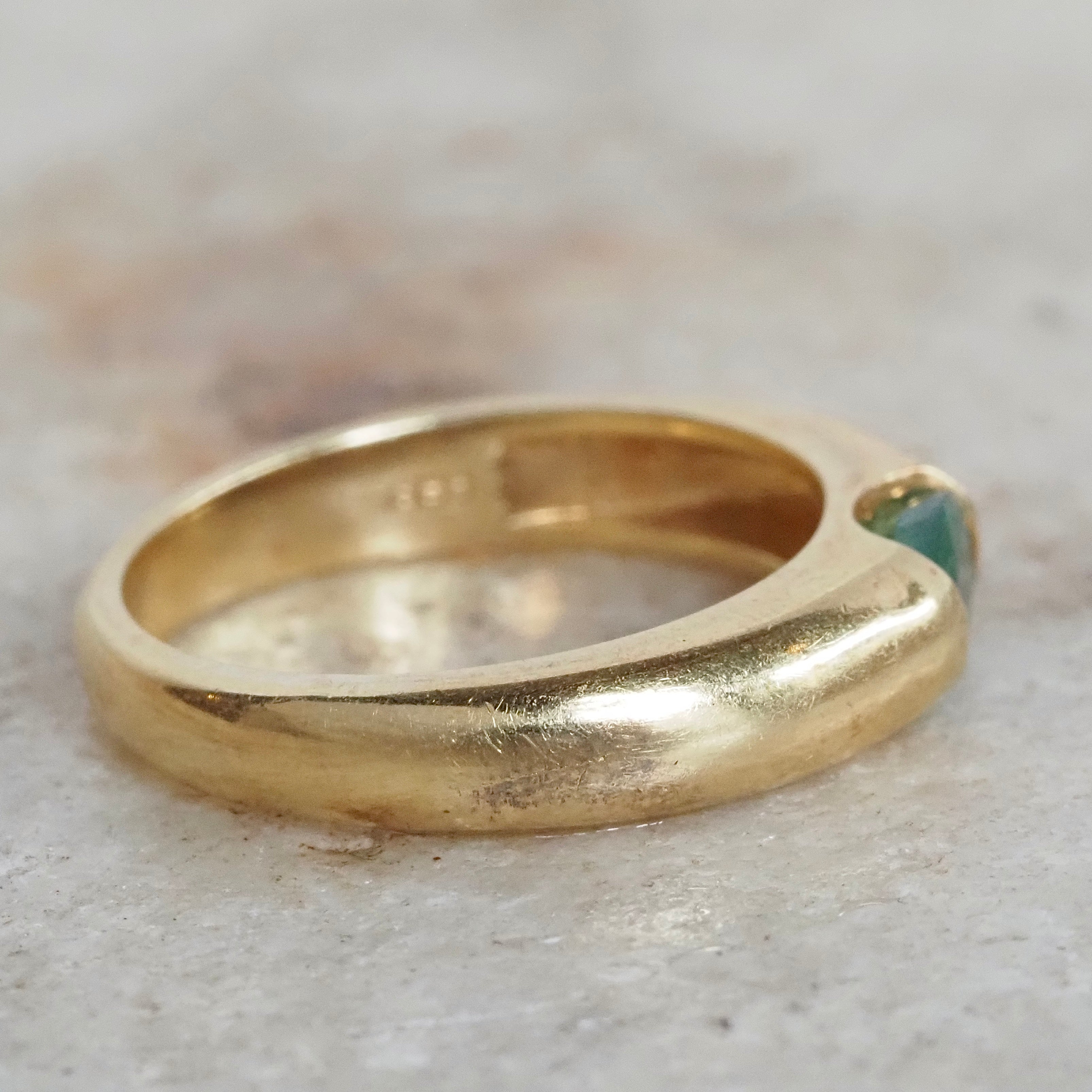 Vintage 18k Gold Emerald Ring
