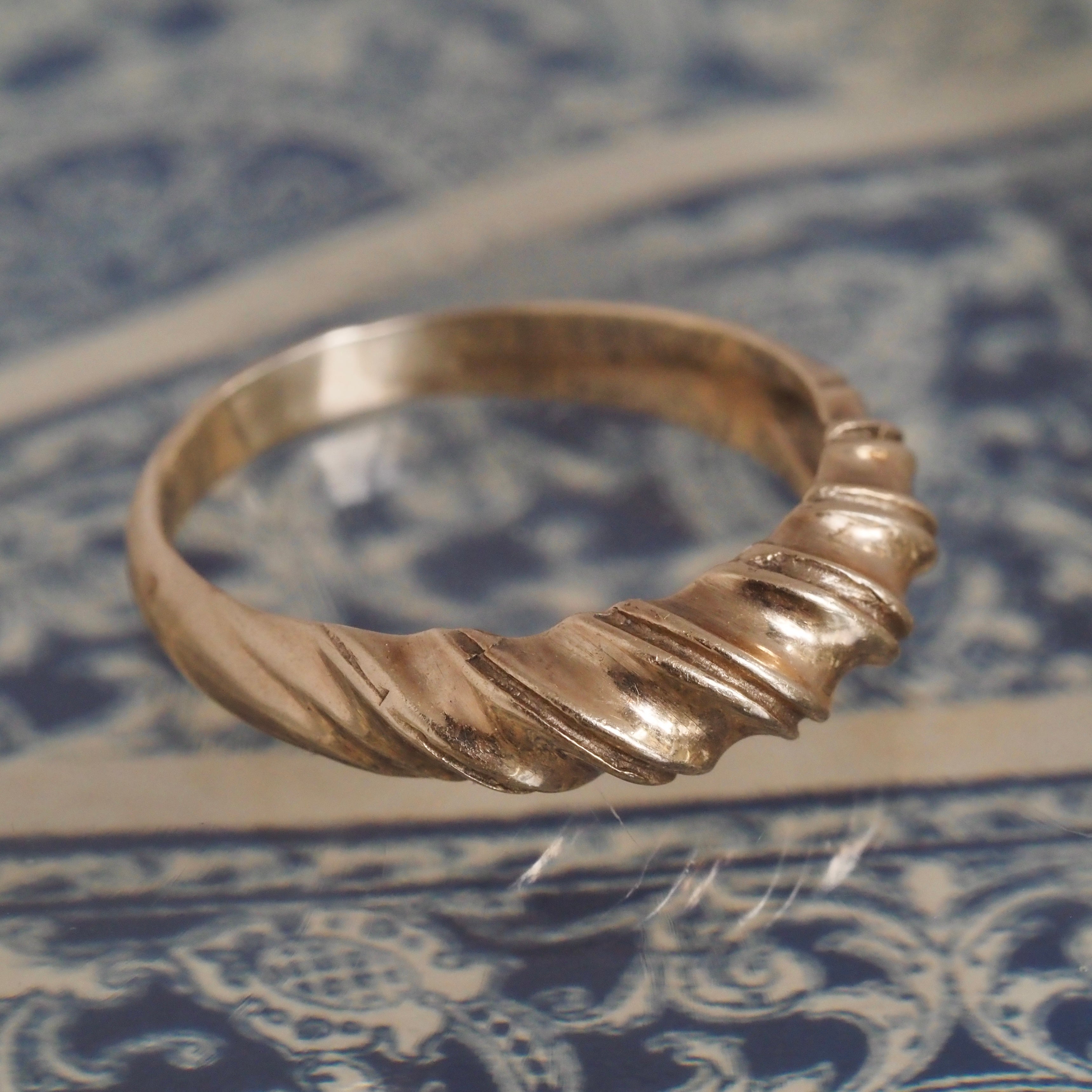 Vintage Shrimp 10k Gold Ring