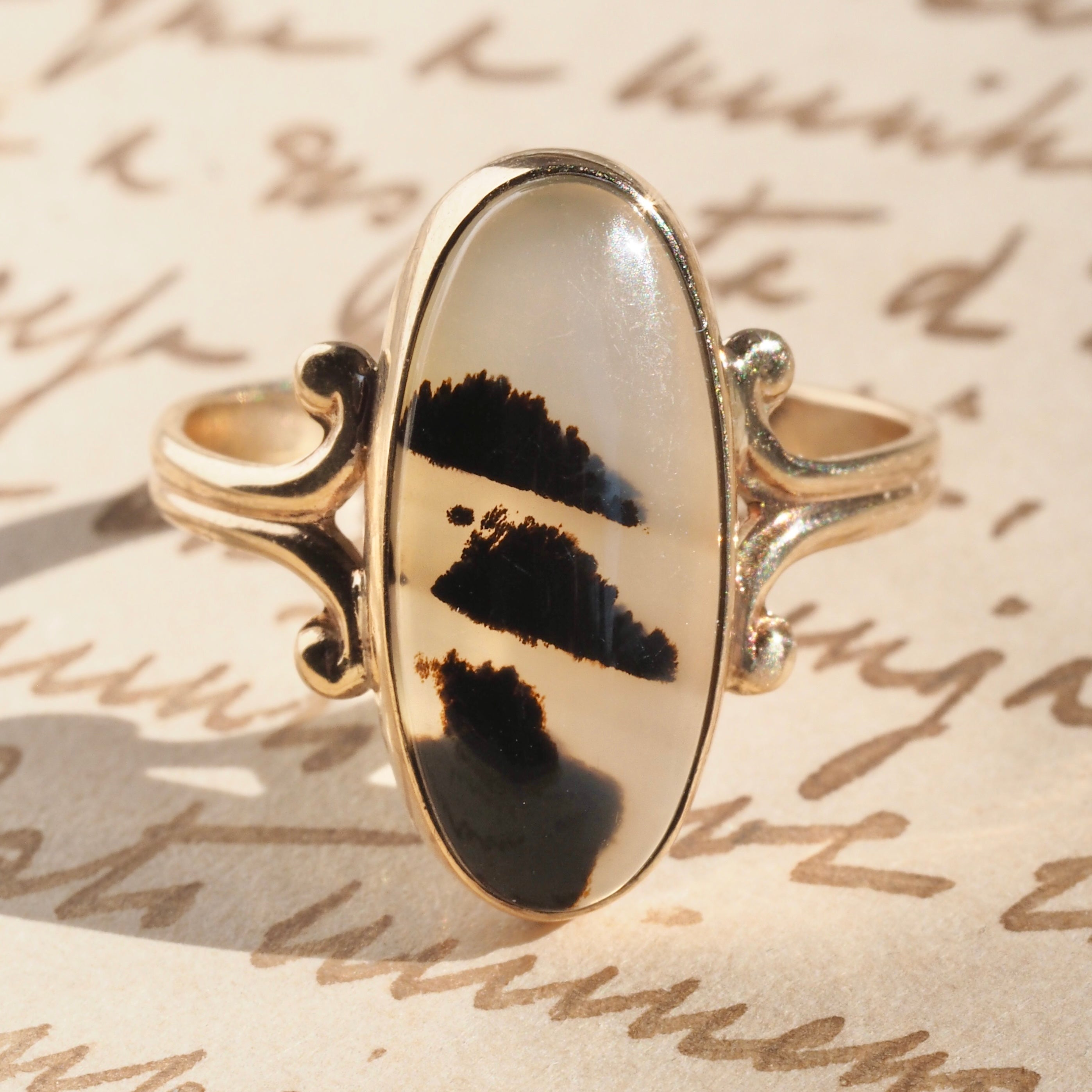 Antique 10k Gold Picture Agate Ring
