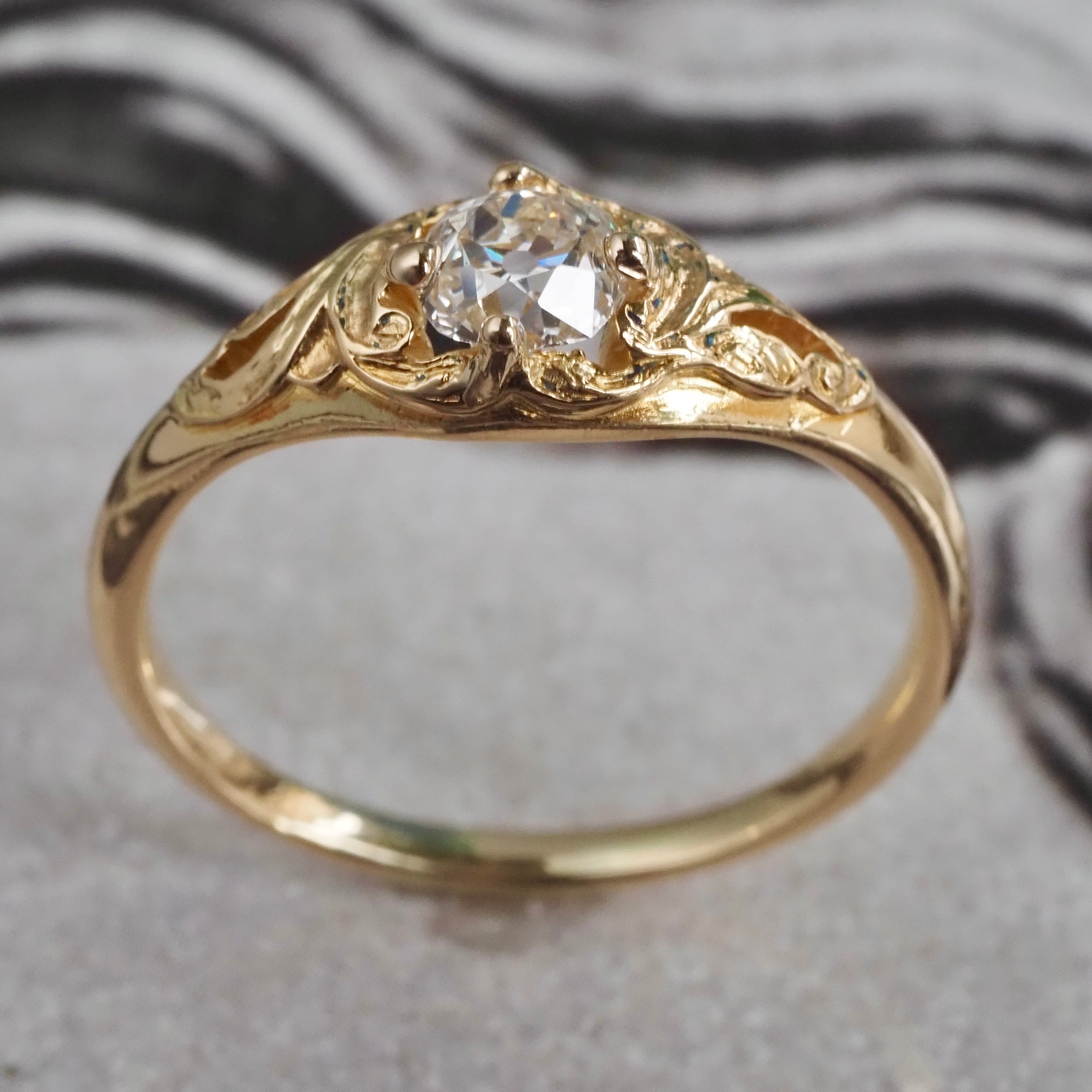Vintage Victorian Style Old Mine Cut Diamond 18k Gold Engagement Ring
