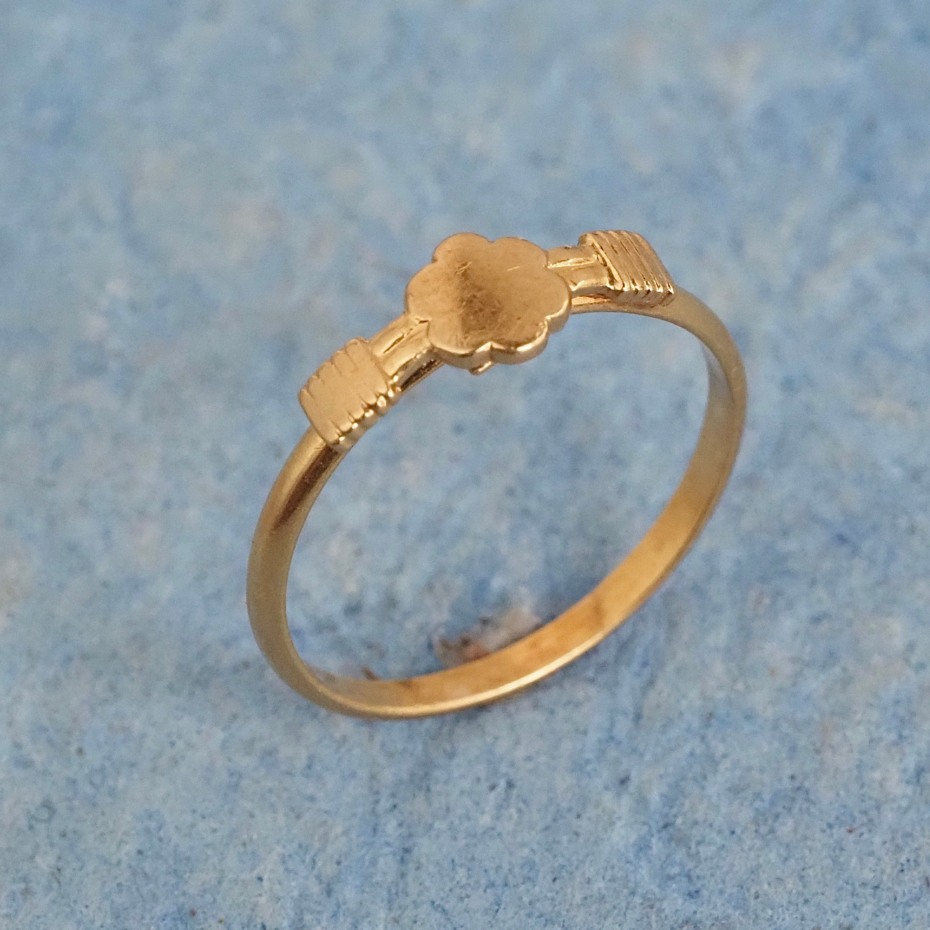 Vintage Italian 18k Gold Buttercup Ring