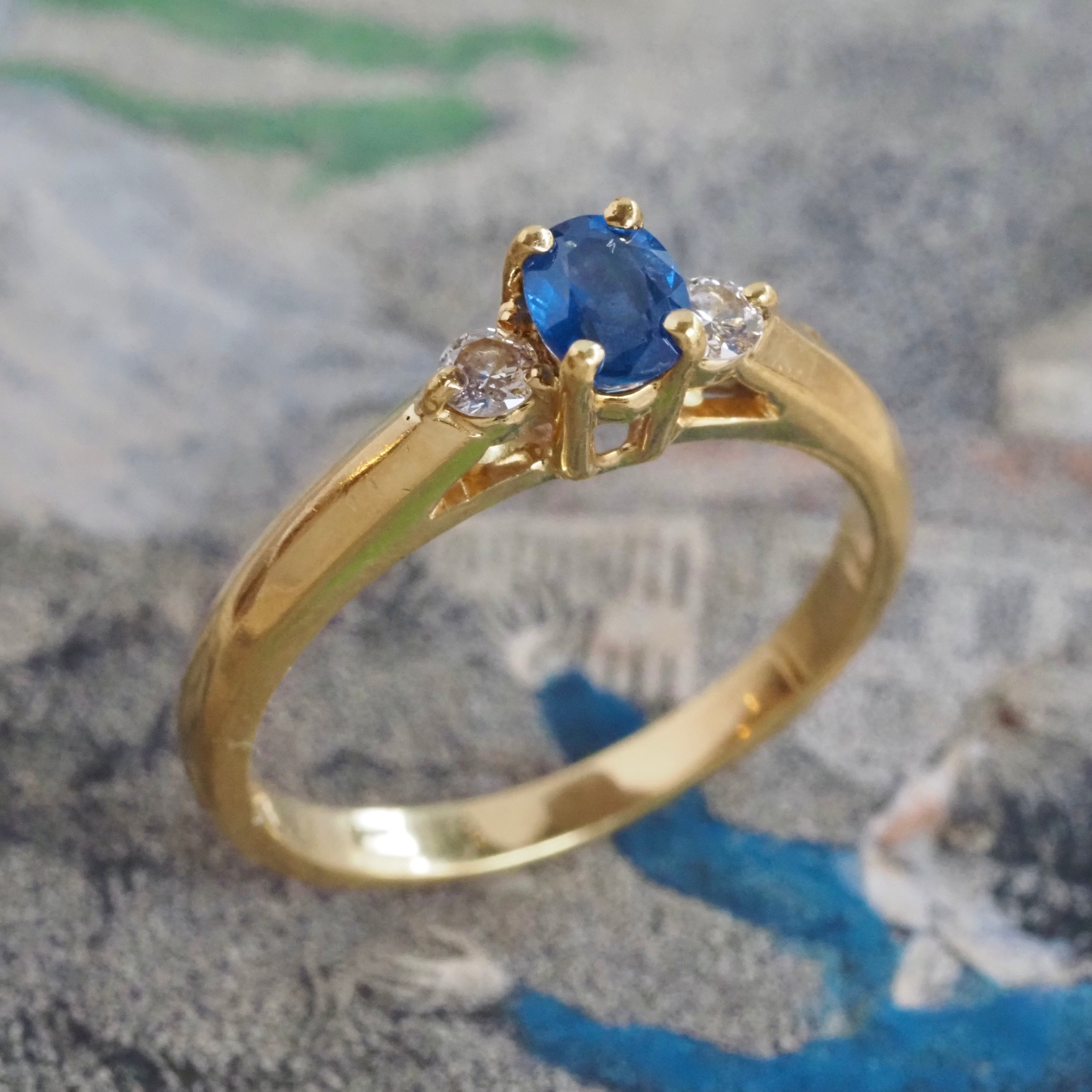 Vintage Cornflower Sapphire and Diamond 18k Gold Engagement Ring