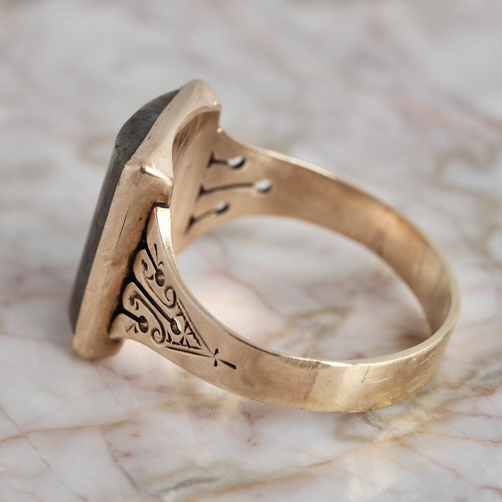 Antique Victorian 14k Barrel Cut Granite Ring