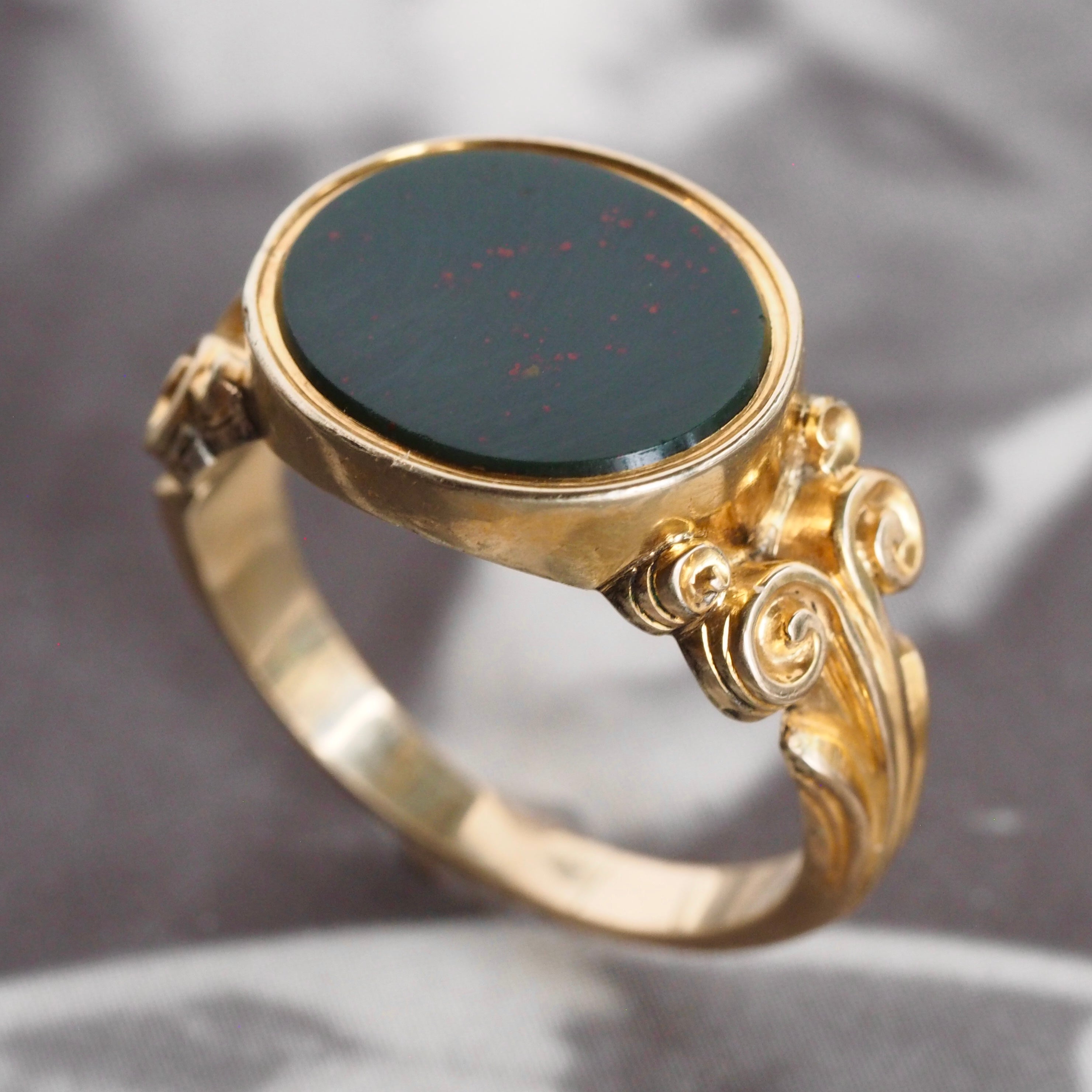 Antique Victorian 14k Gold Bloodstone Signet Ring