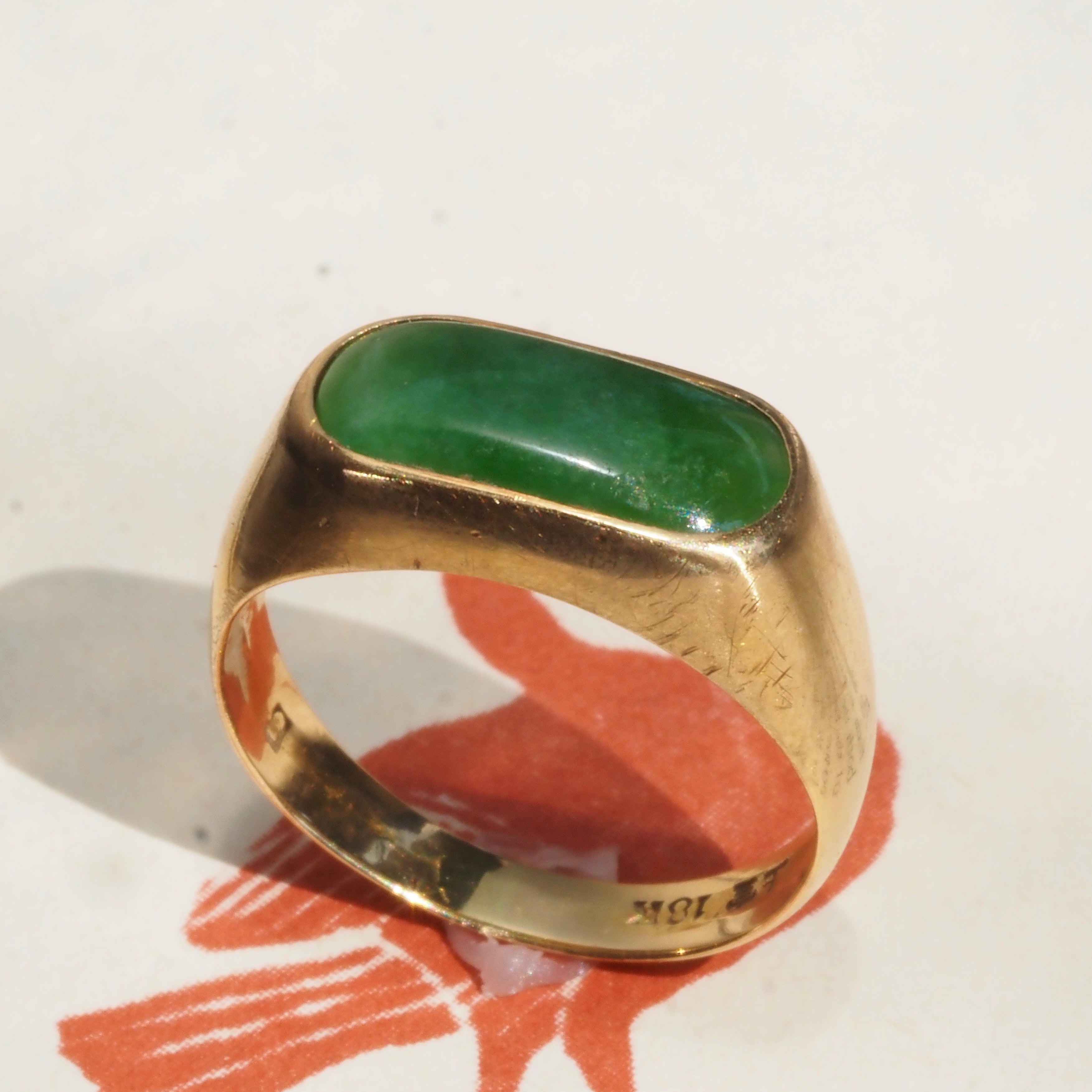 Vintage Chinese Jade 18K Gold Saddle Ring