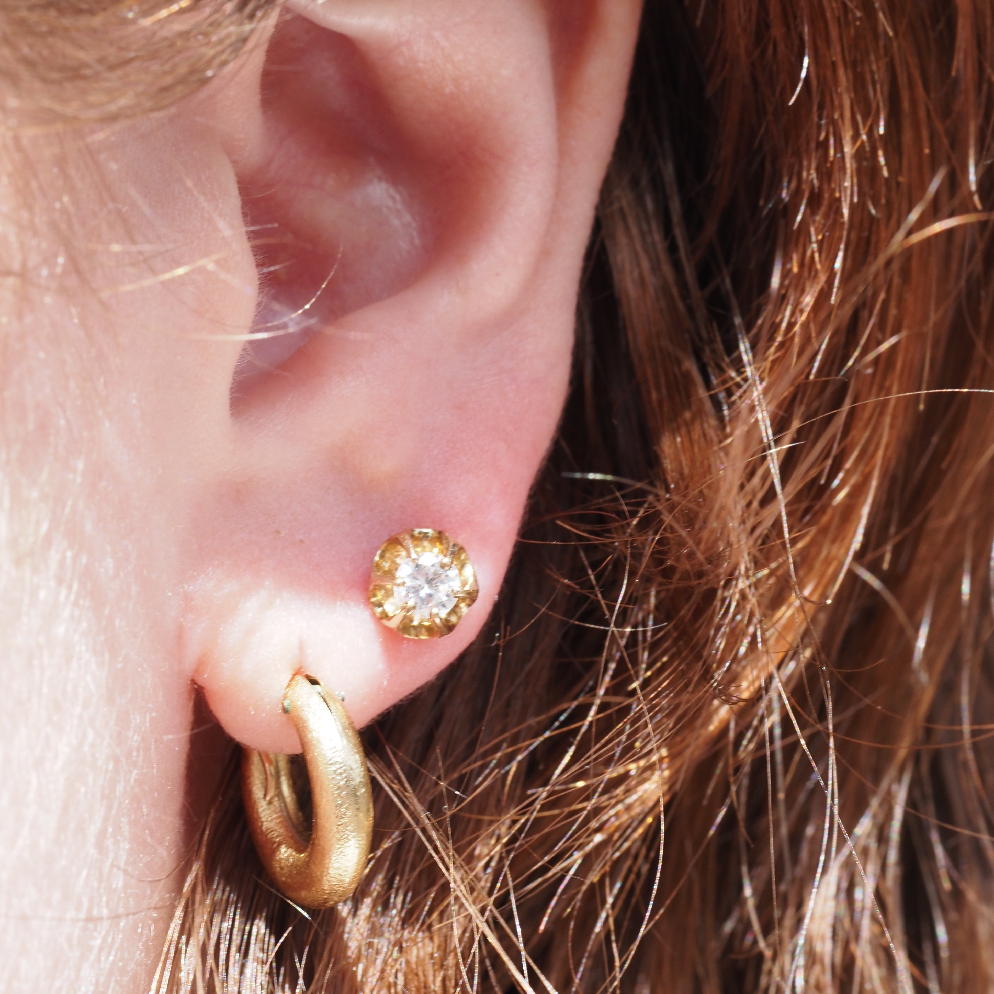 Vintage 18k Gold Textured Hoop Earrings