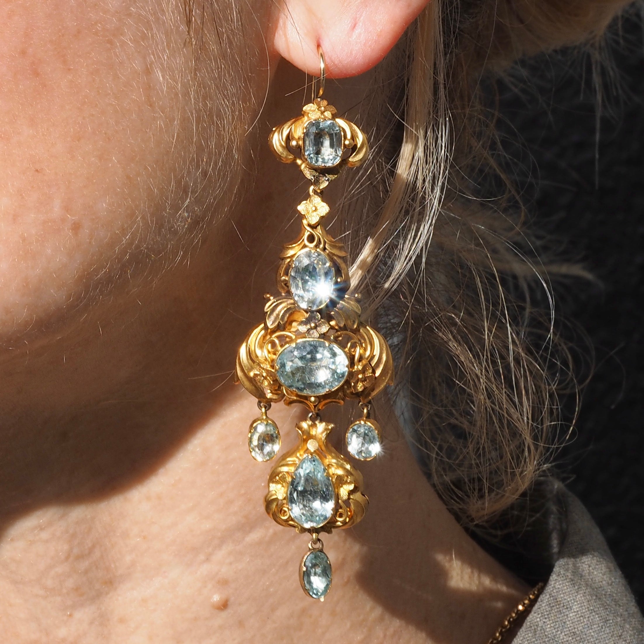 Antique Georgian Regency Style Aquamarine and Topaz Demi-Parure Suite of Gold Earrings and Pendant/Brooch