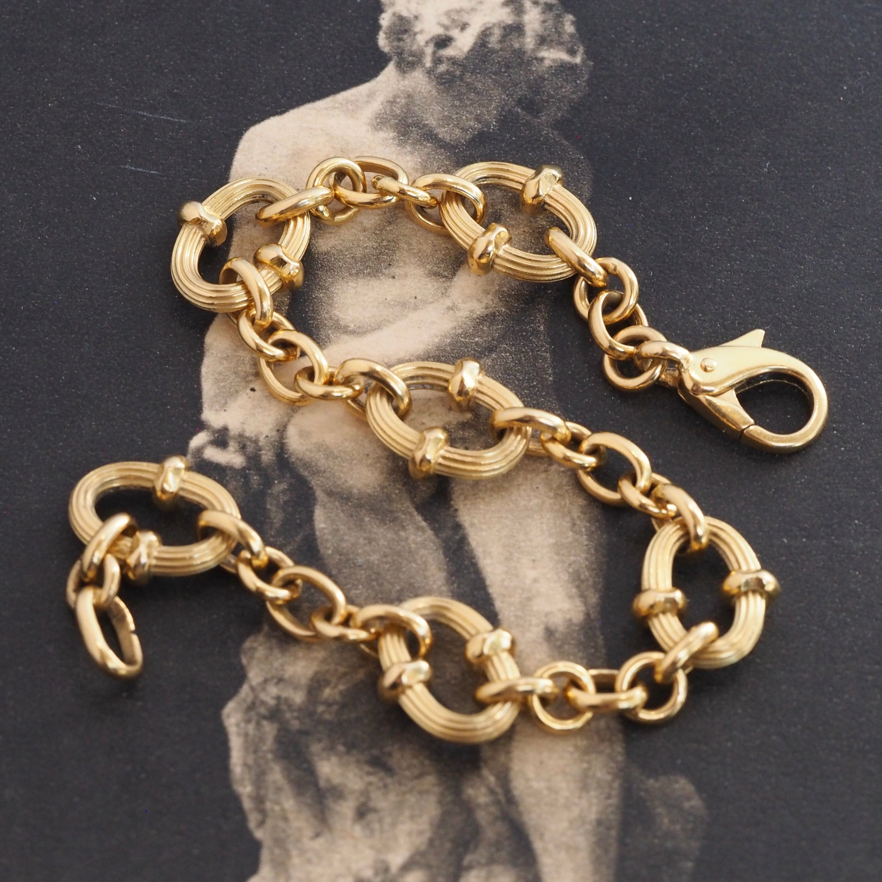 Vintage Portuguese 19k Gold Ridged 8" Chain Bracelet