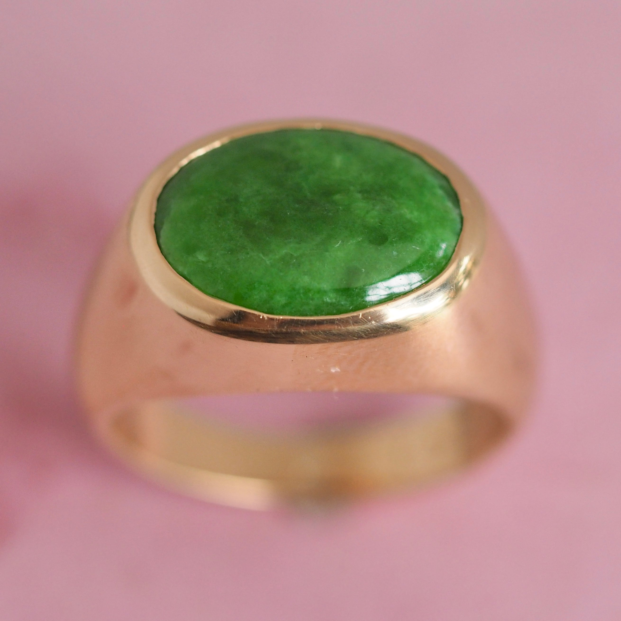 Vintage 18k Gold Jadeite Dome Ring