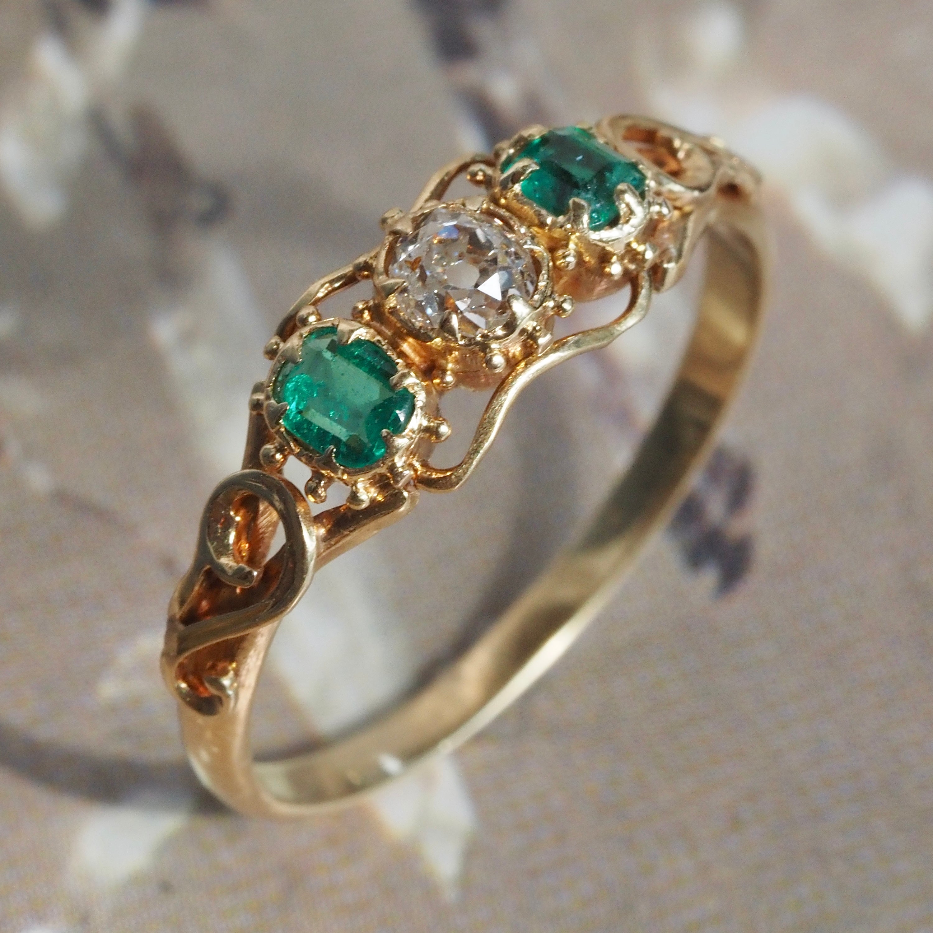 Victorian 18k Gold Emerald and Old Mine Cut Diamond Ring