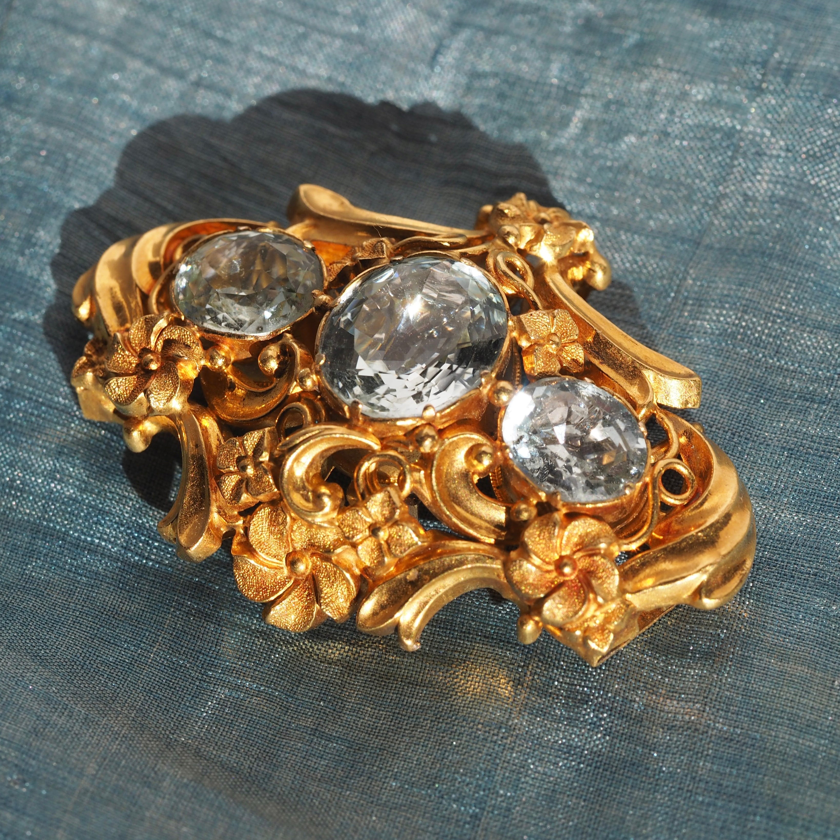 Antique Georgian Regency Style Aquamarine and Topaz Demi-Parure Suite of Gold Earrings and Pendant/Brooch