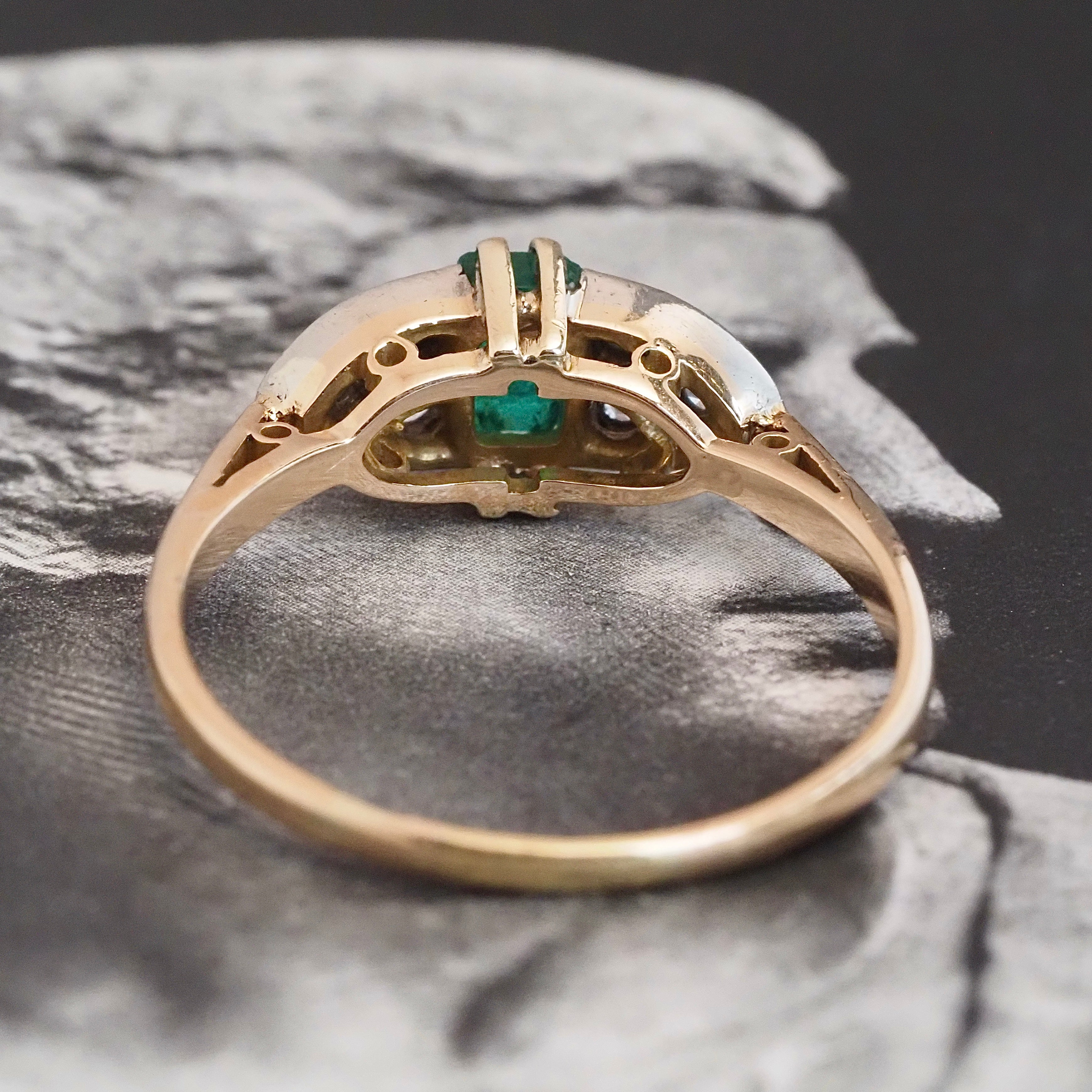 Antique English Emerald & Diamond 18k Gold Ring