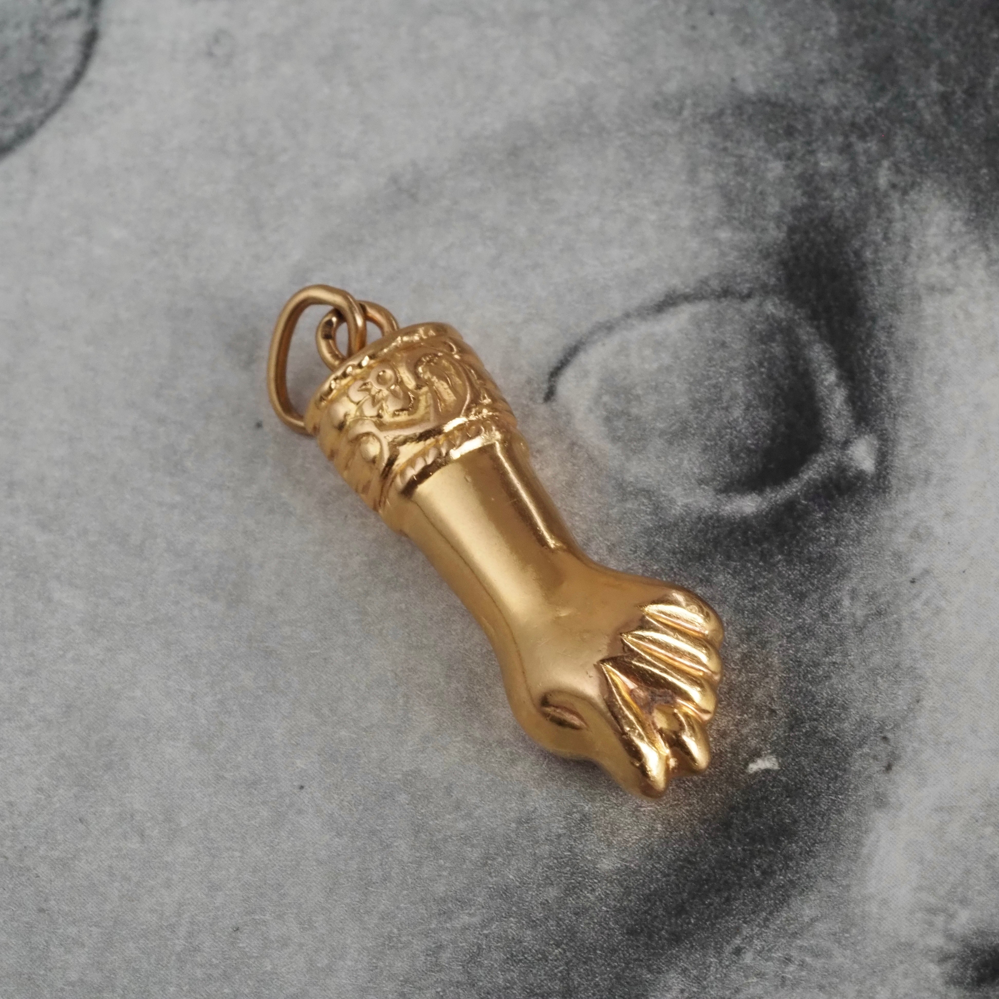 Antique 18k Gold Mano Figa Pendant