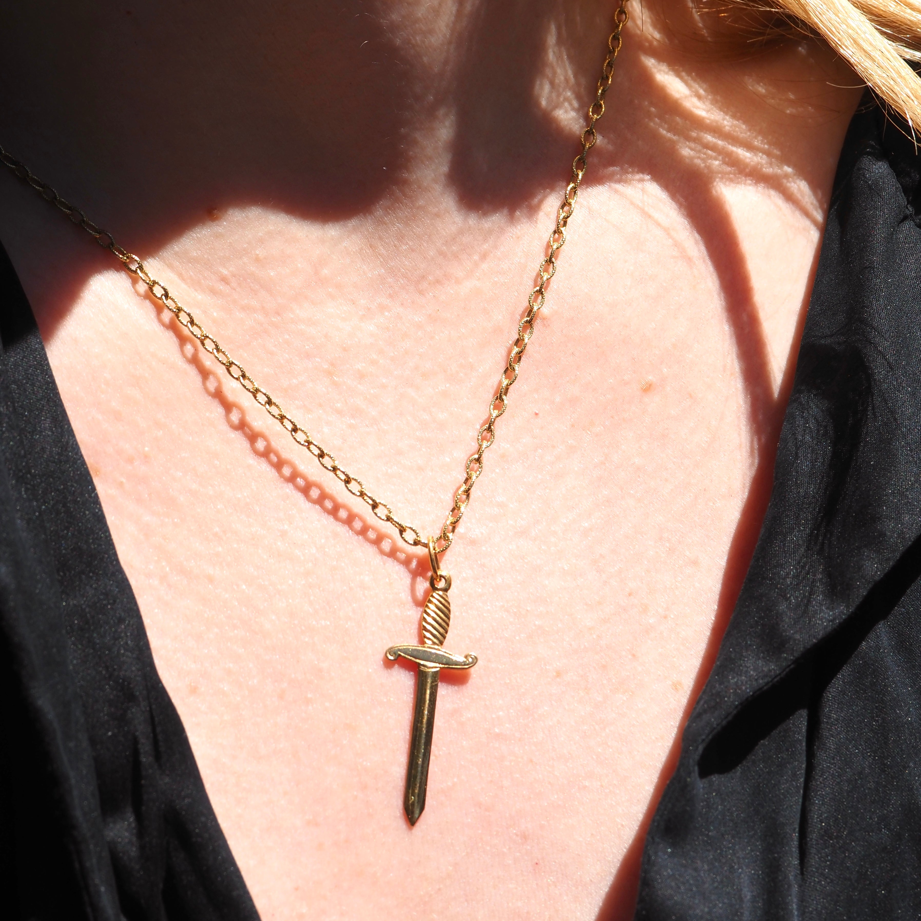 Vintage Sword 18k Gold Charm