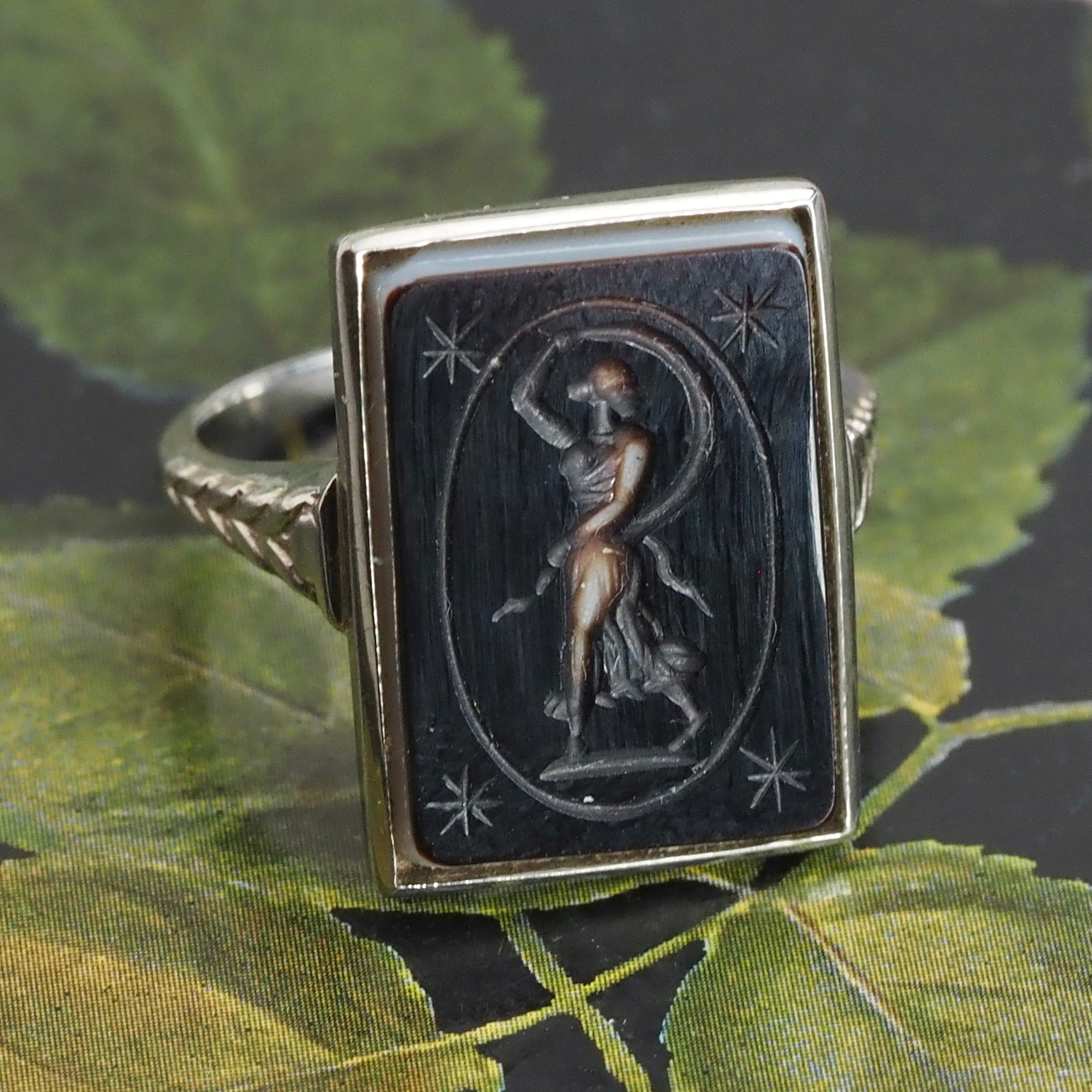Vintage Art Deco Style Artemis/Diana Banded Agate Intaglio 18k White Gold Ring