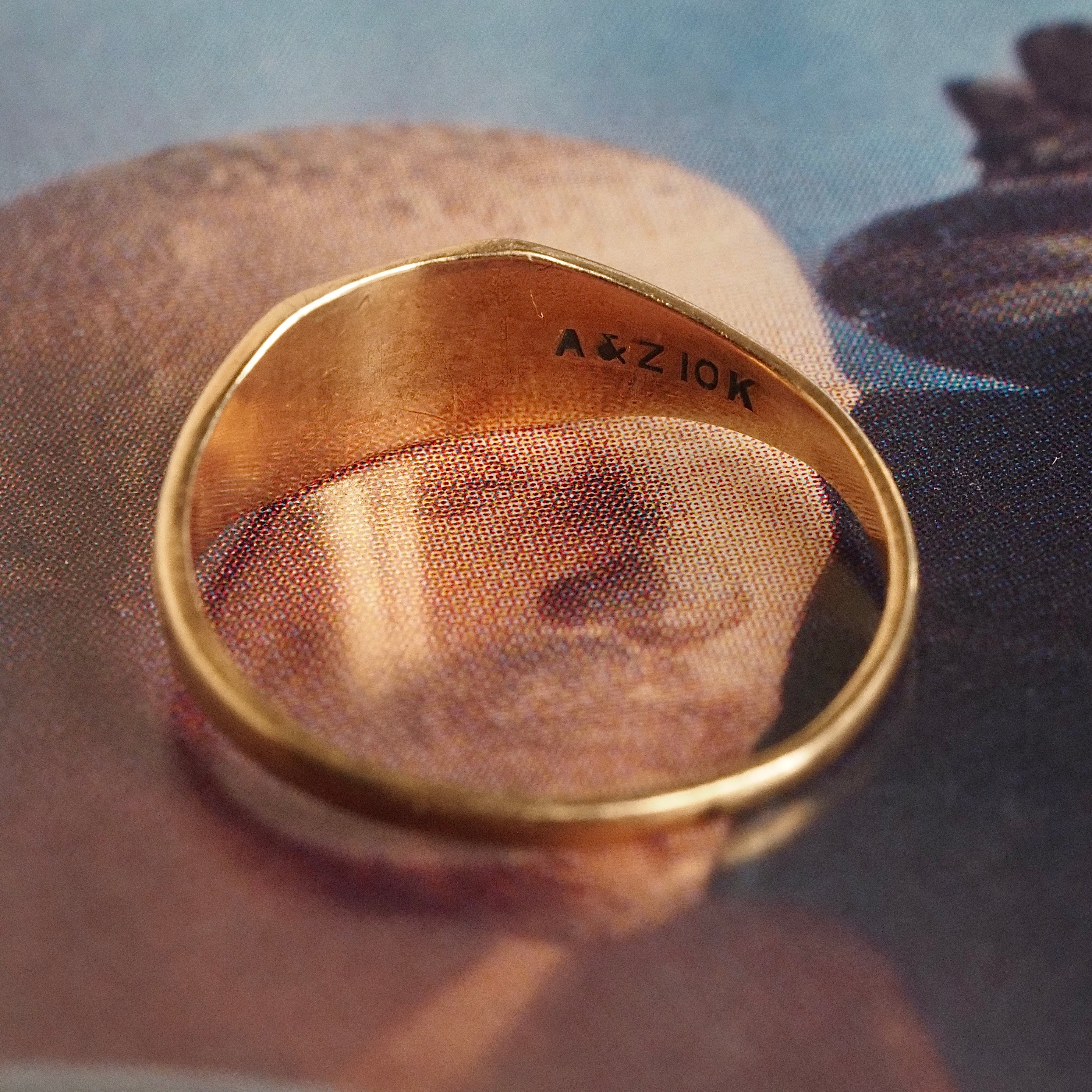 Vintage English 'N' Signet 9k Gold Ring