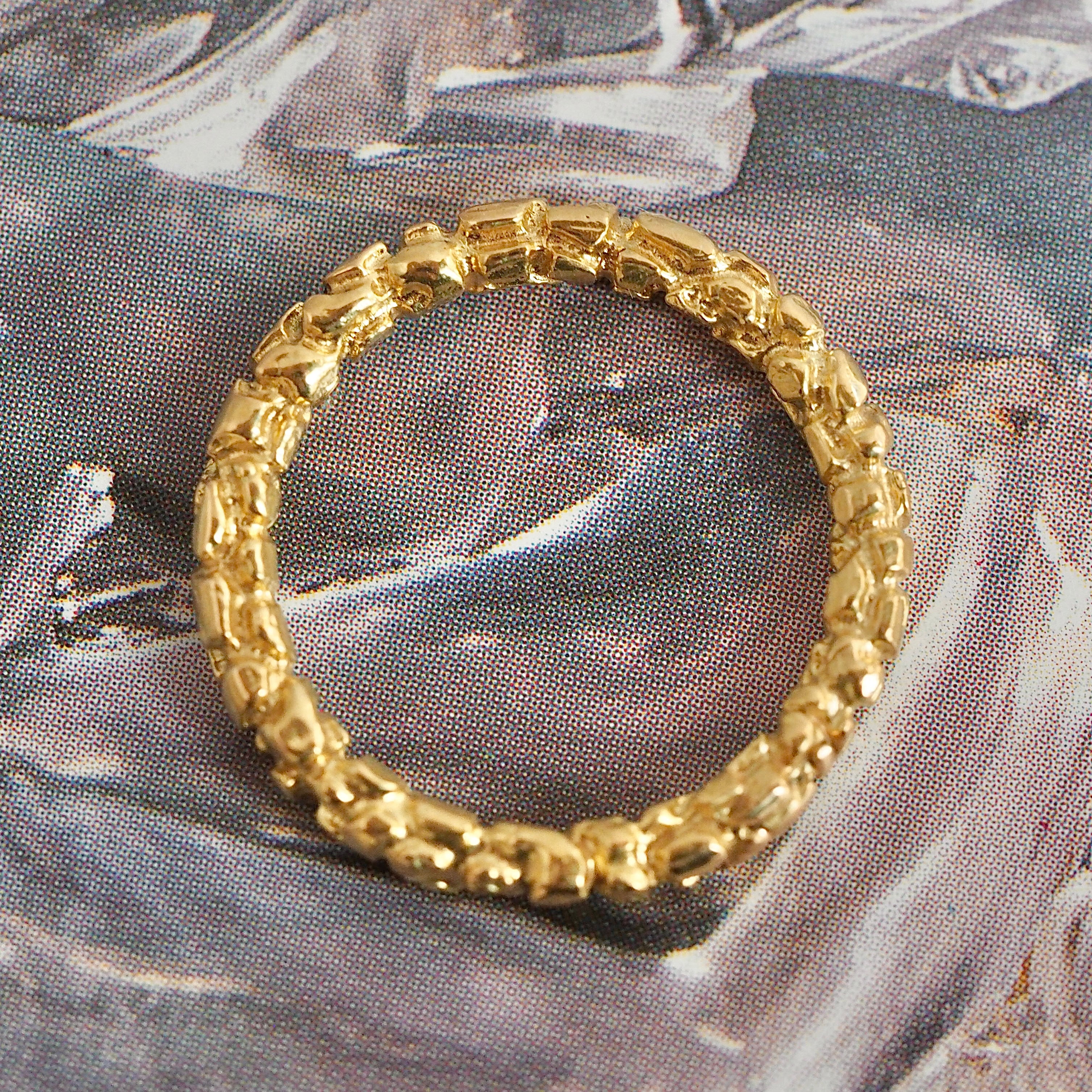Vintage 18k Gold Nugget Band