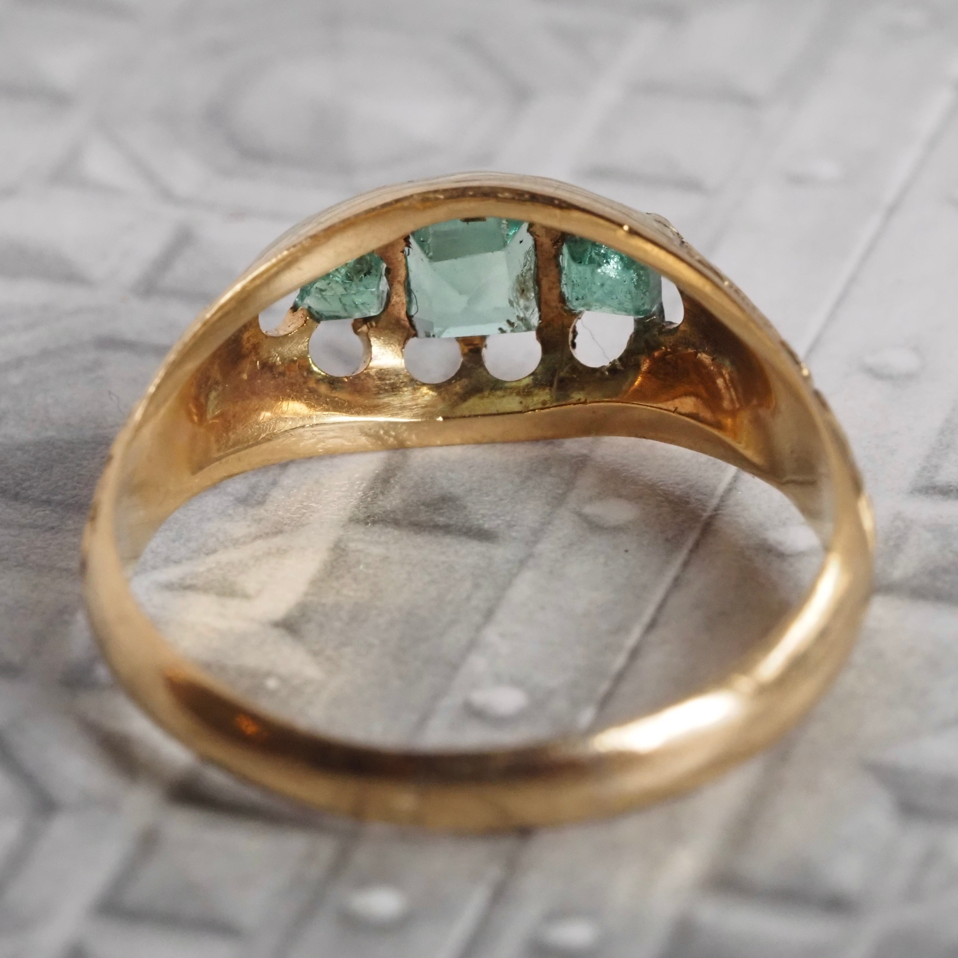 Antique Victorian Emerald 18k Gold Trilogy Ring