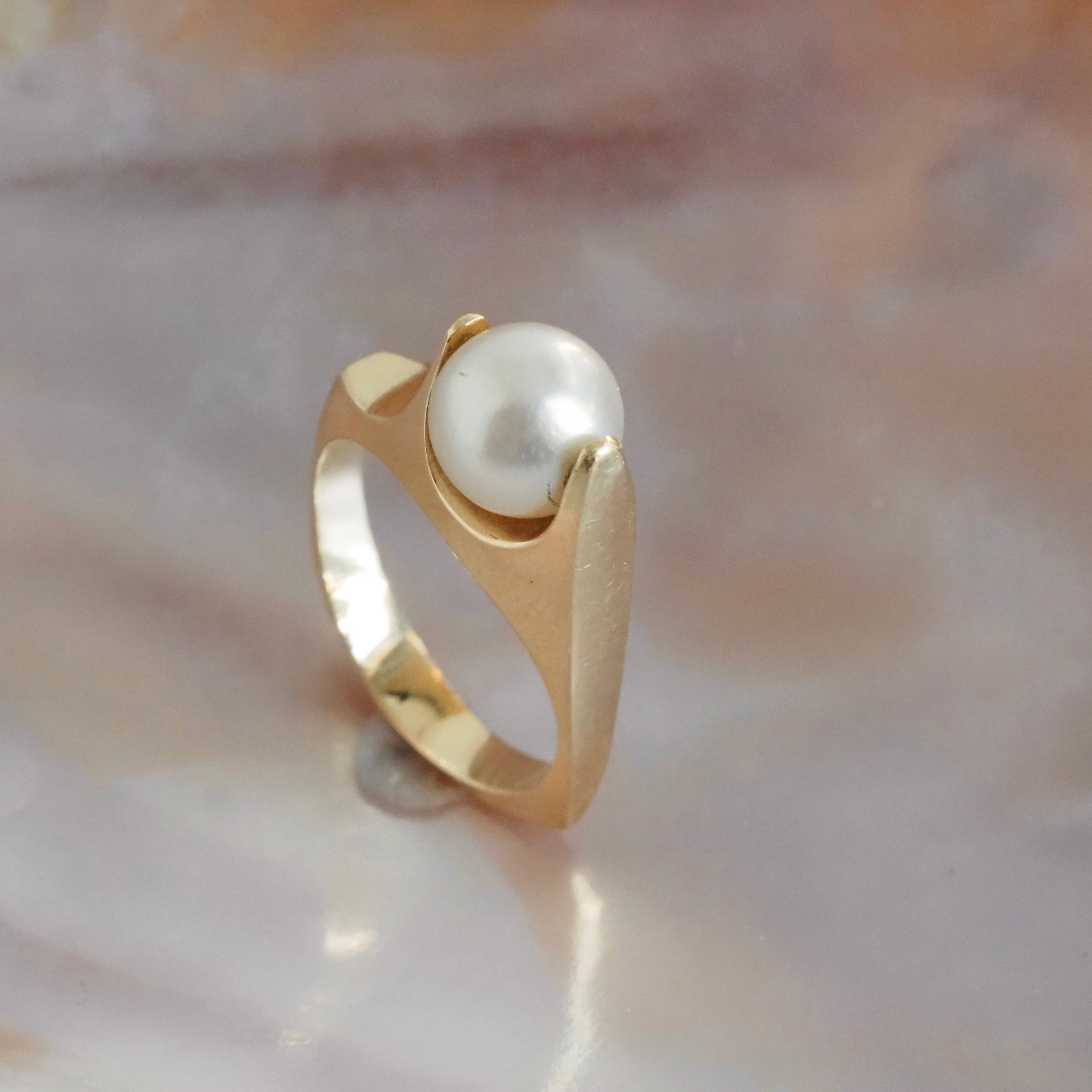 Vintage Mid-Century Modern Pearl Spinner Ring