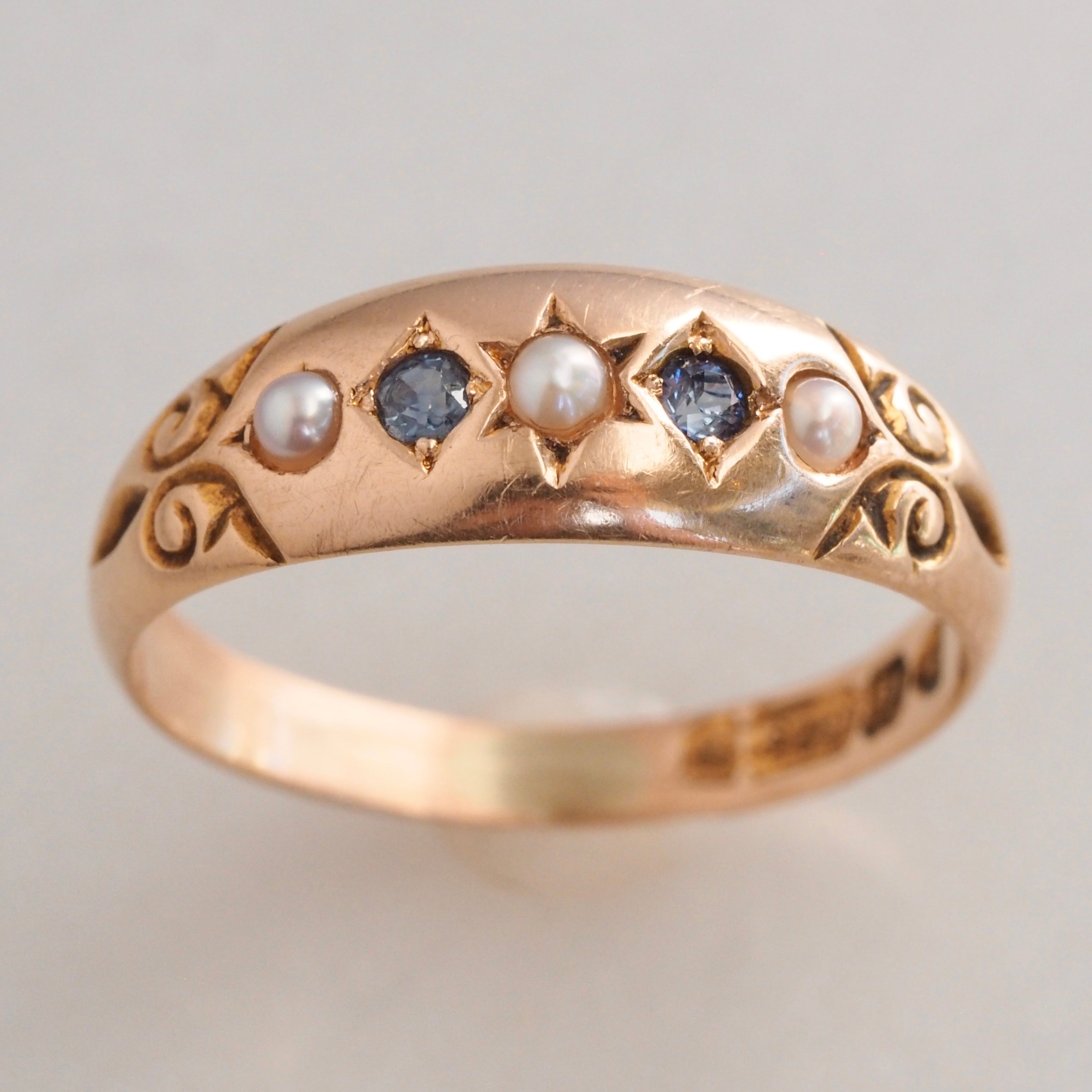 Antique Late Victorian 15k Gold Sapphire and Seed Pearl Flush Set Ring