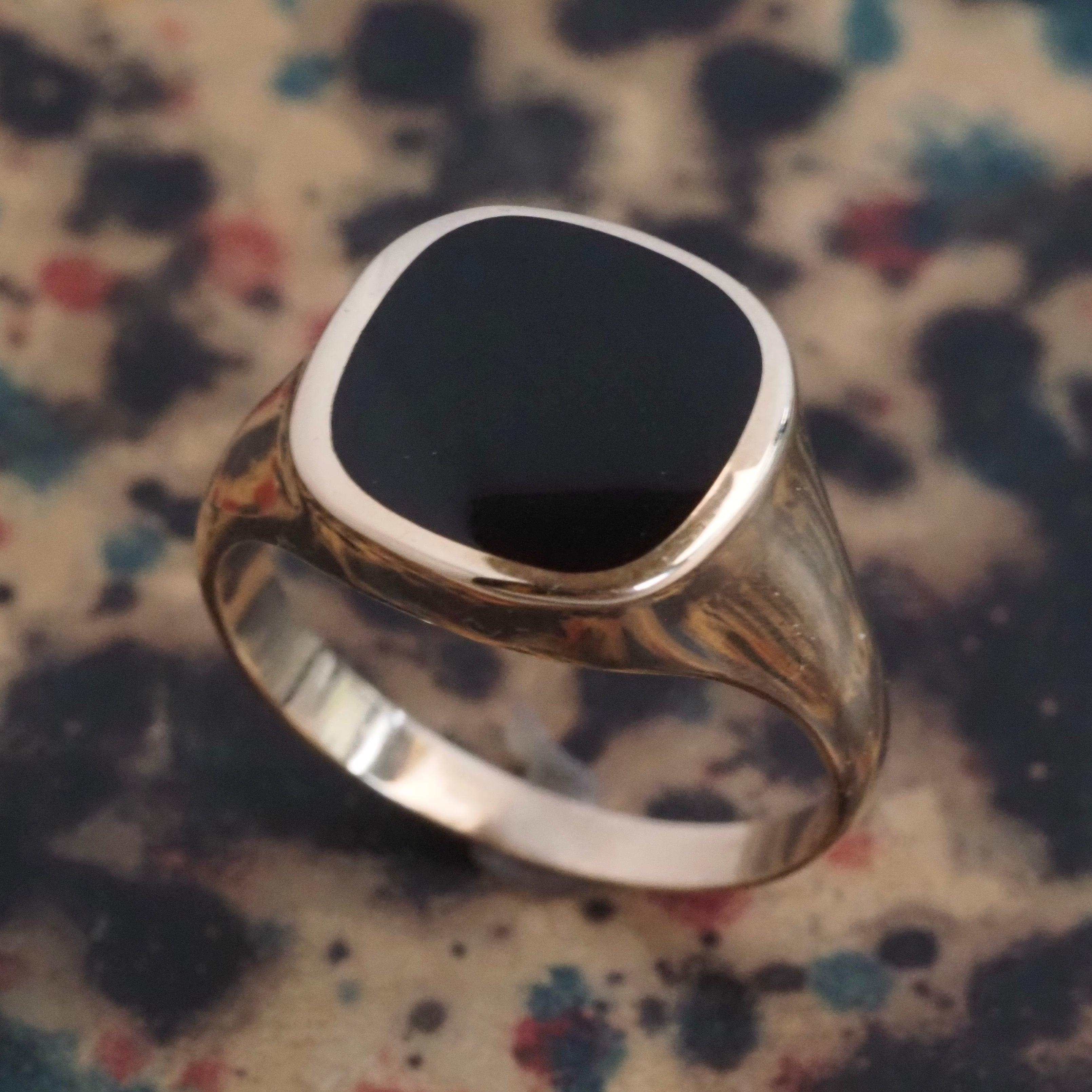 Vintage Onyx Signet 10k Gold Ring