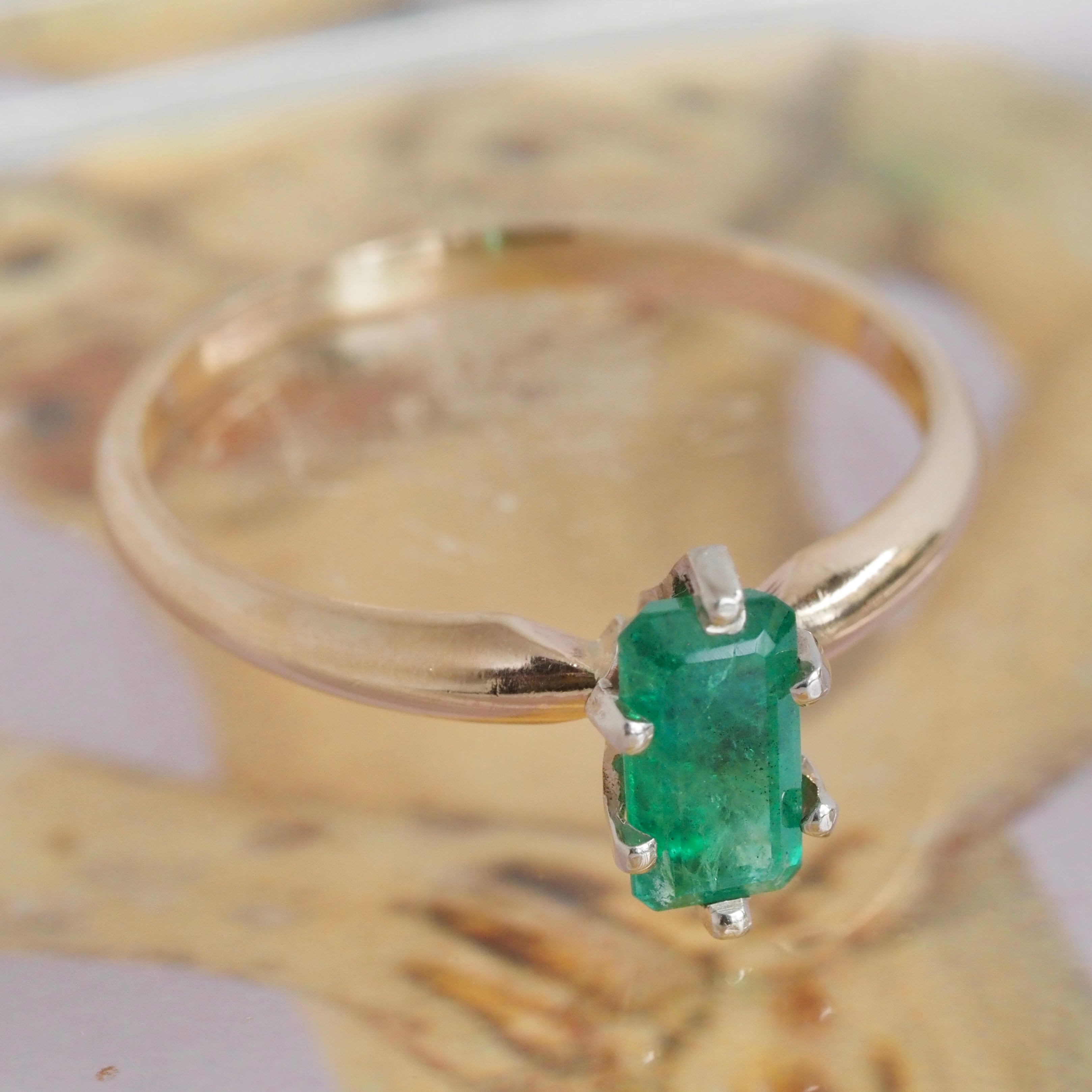 Vintage Natural Emerald 14k Gold Solitaire Ring