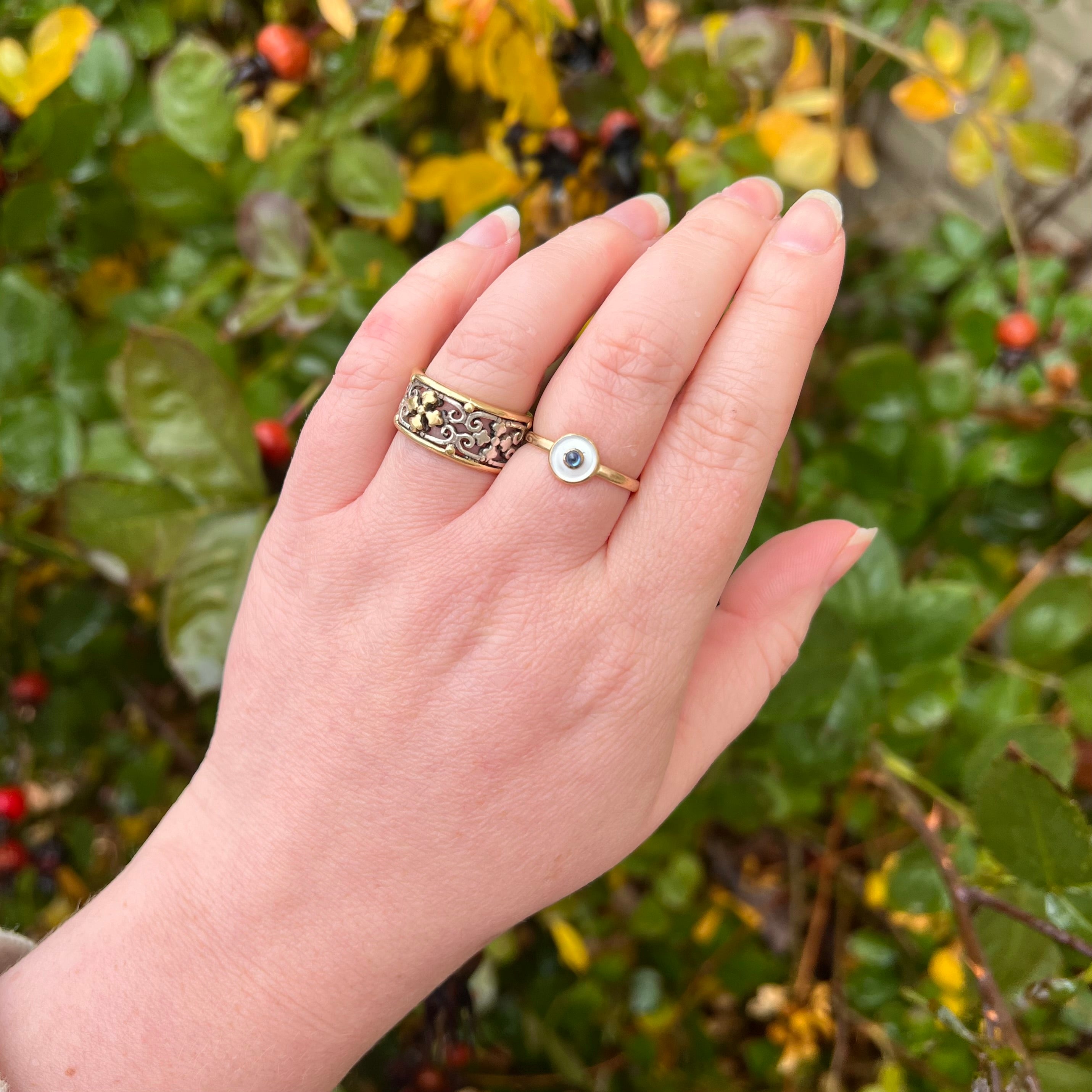 Vintage Sapphire Mother Of Pearl 14k Gold Ring