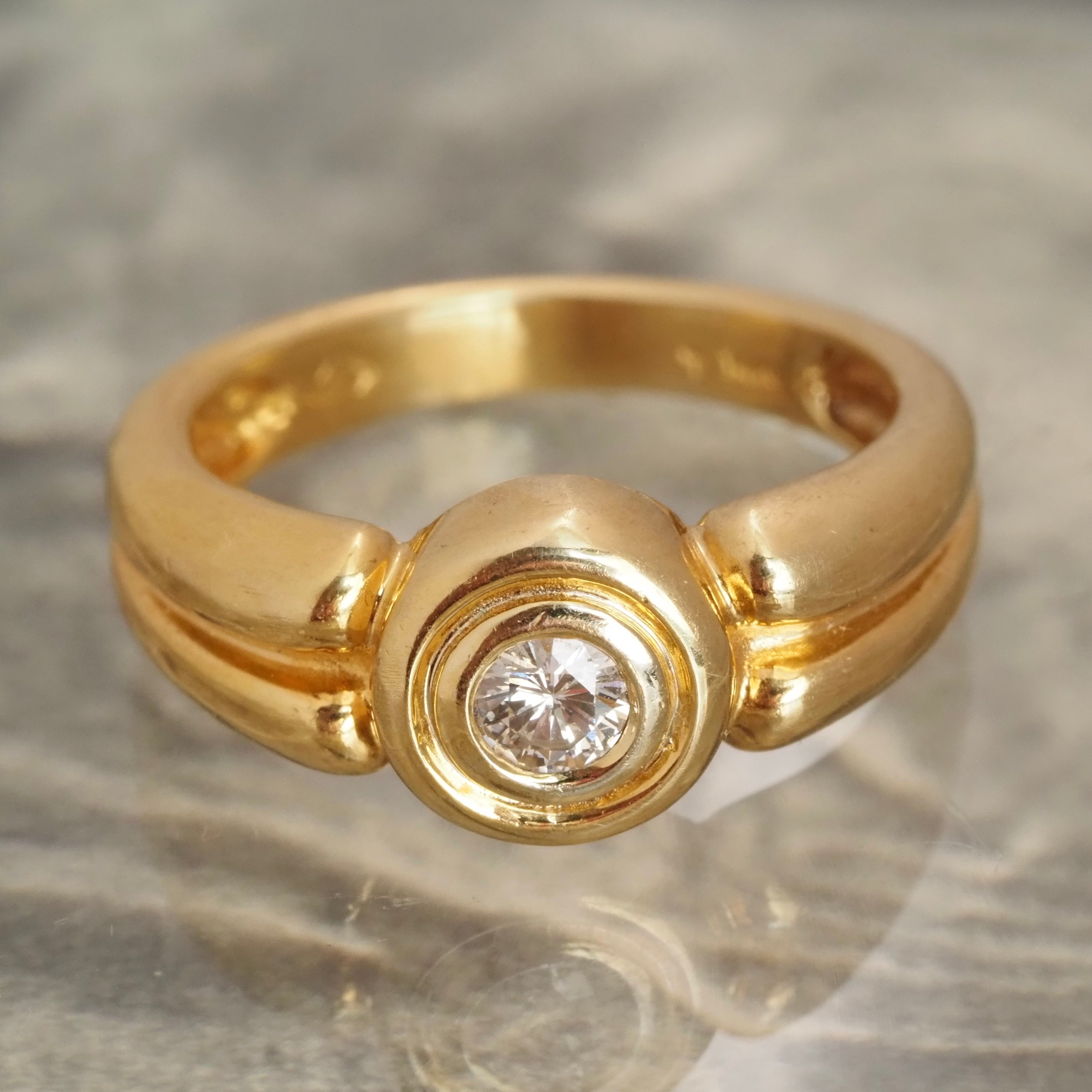 Vintage 14k Gold Round Brilliant Cut Diamond Solitaire Ring